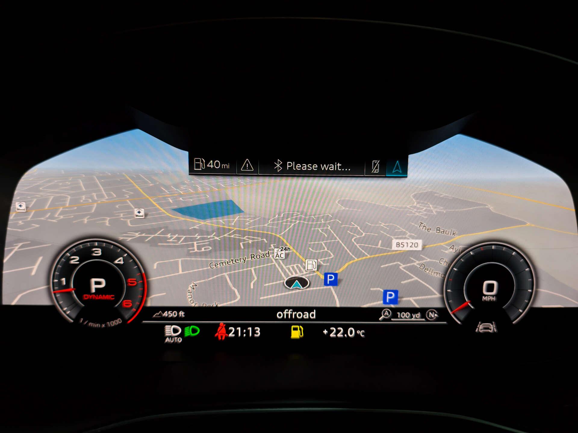 Audi Q8 view 30