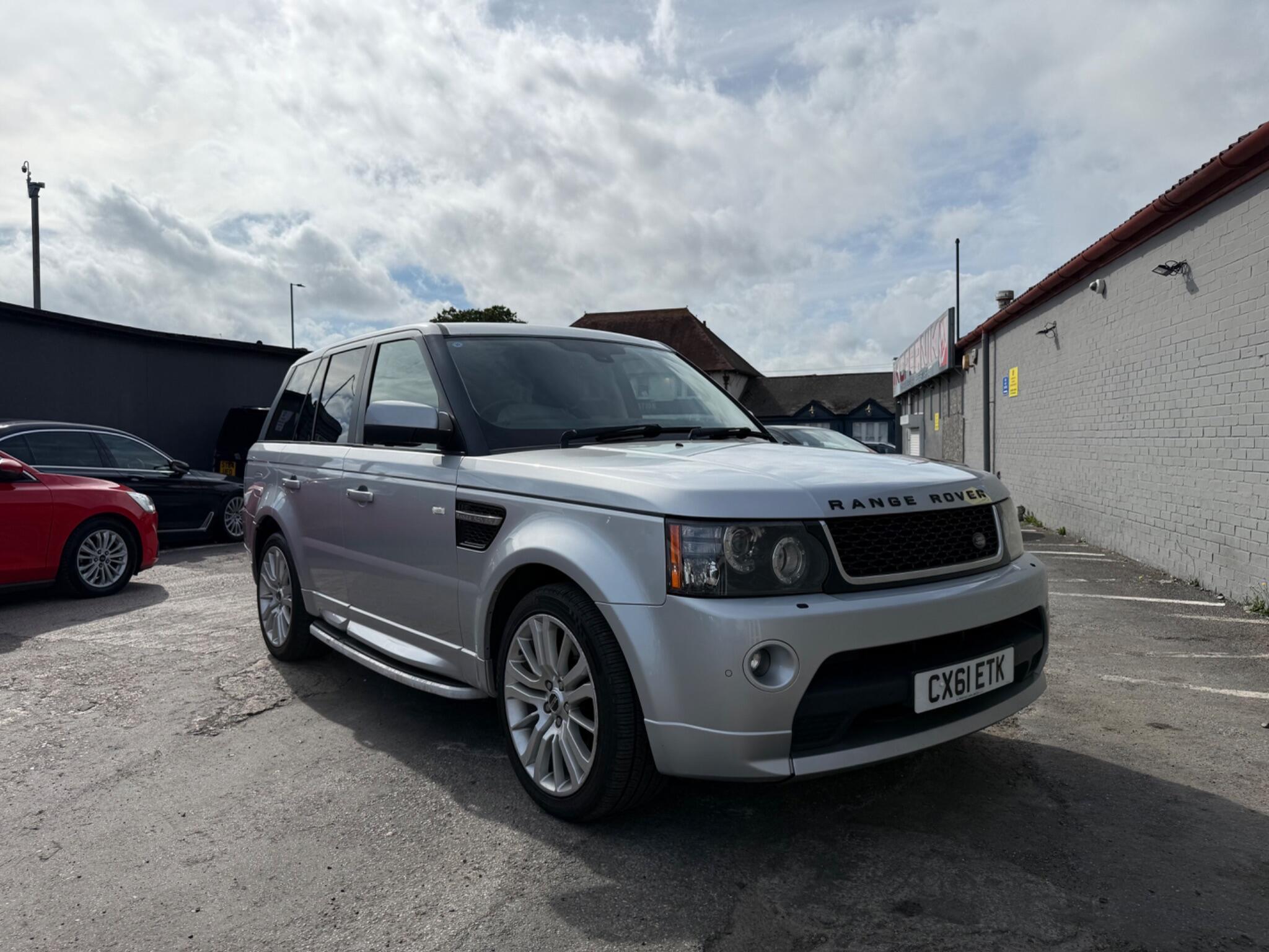 Land Rover Range Rover Sport main image