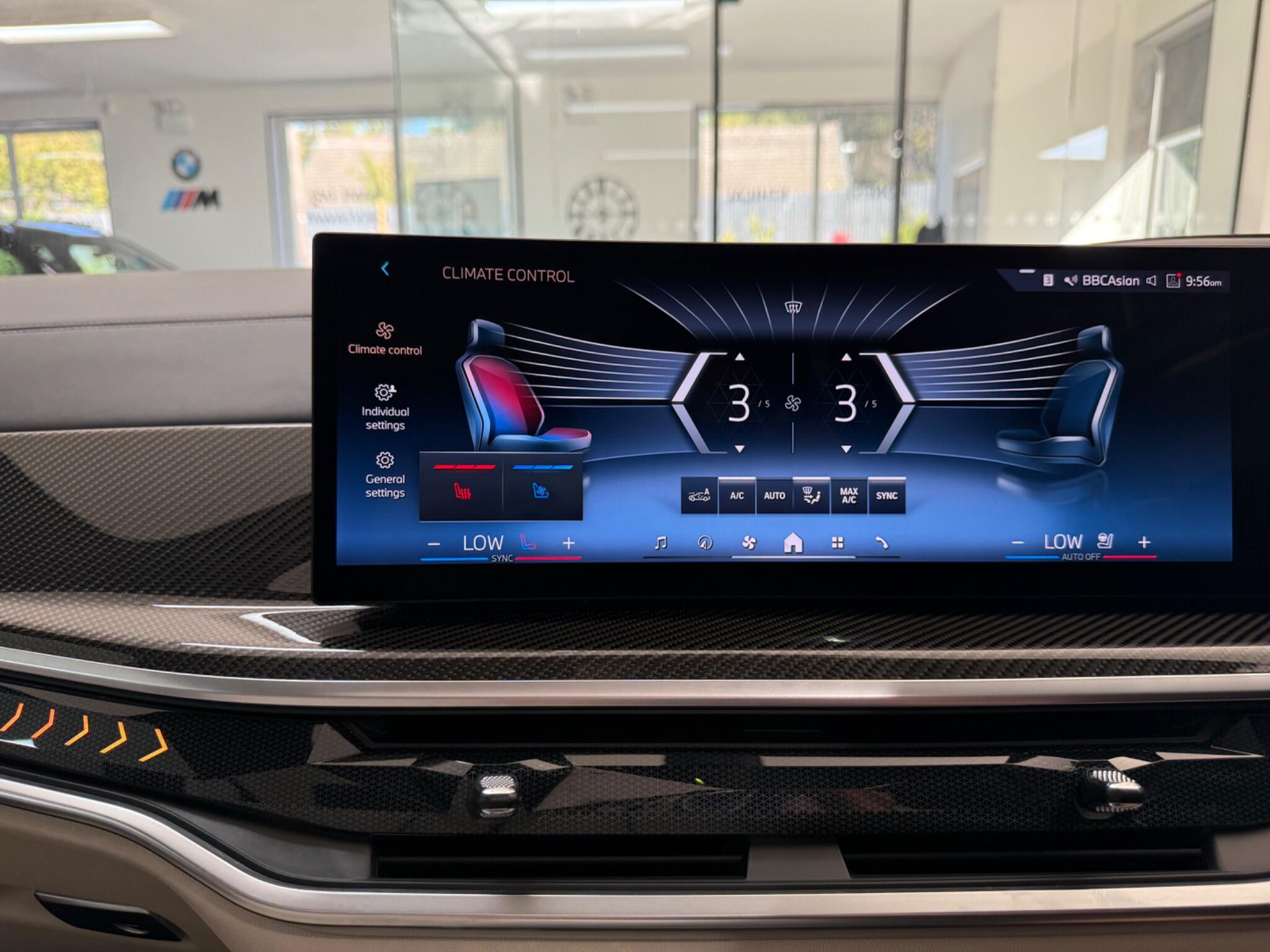 BMW X7 view 34
