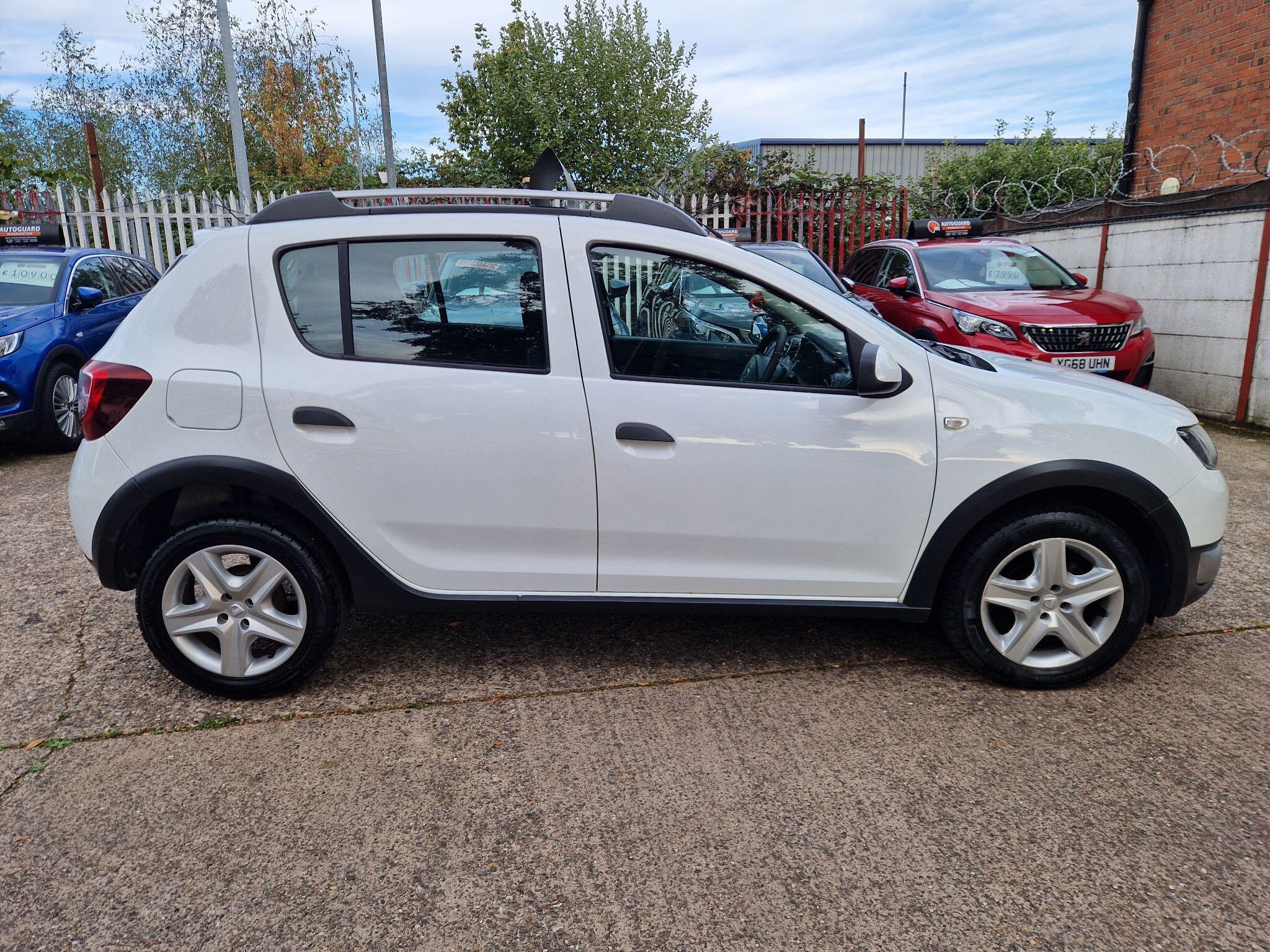 Dacia Sandero view 6