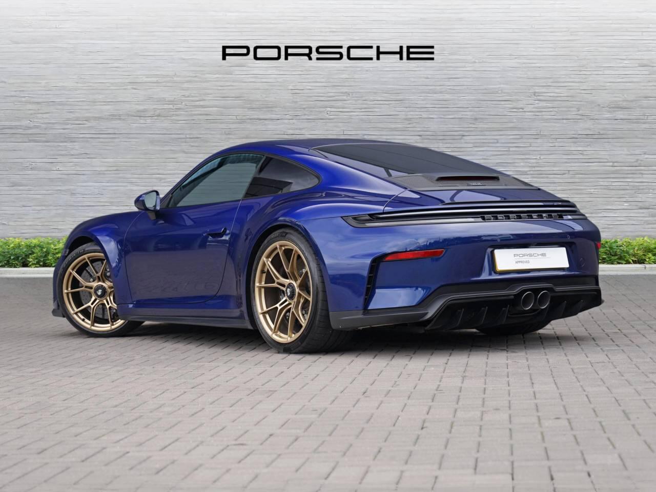 Porsche 911 view 2