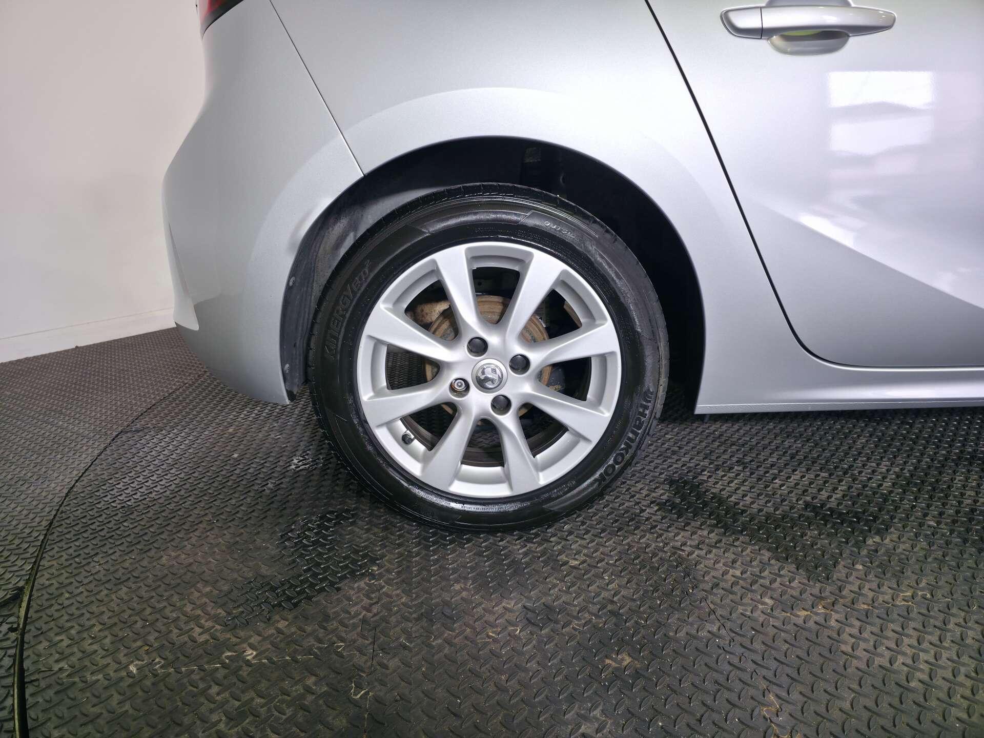 Vauxhall Corsa view 59