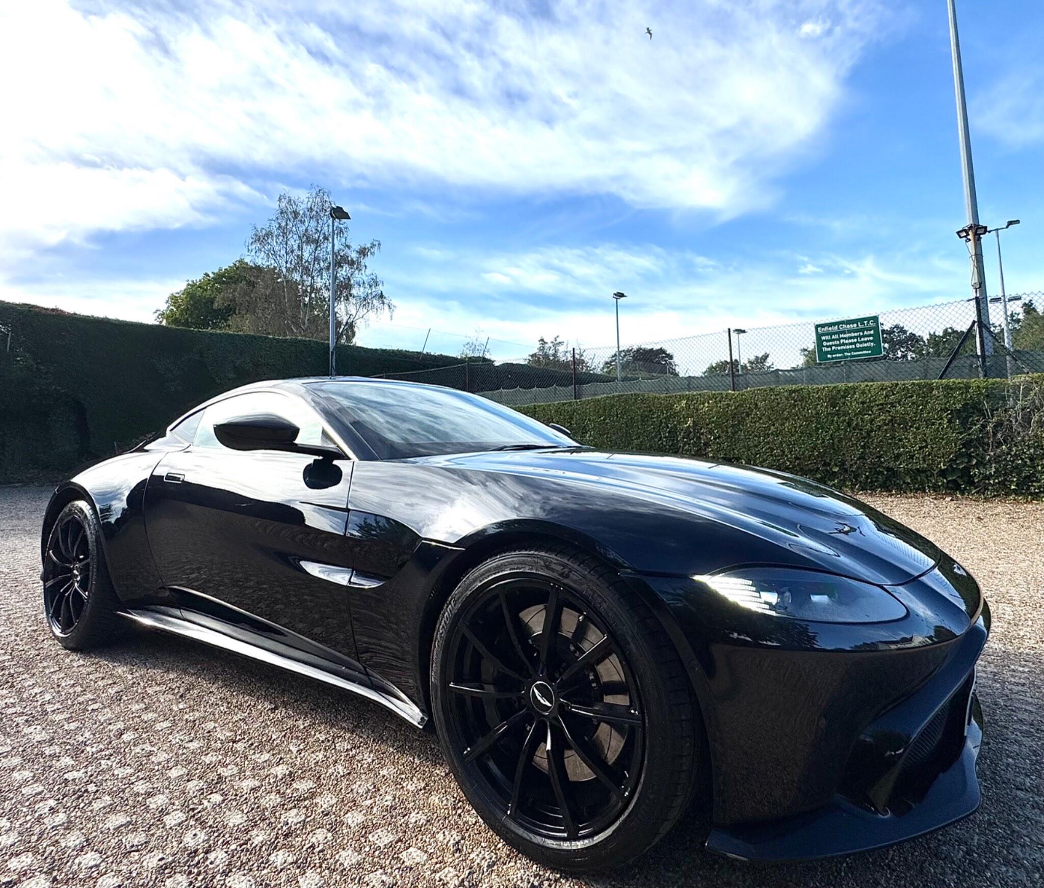 Aston Martin Vantage