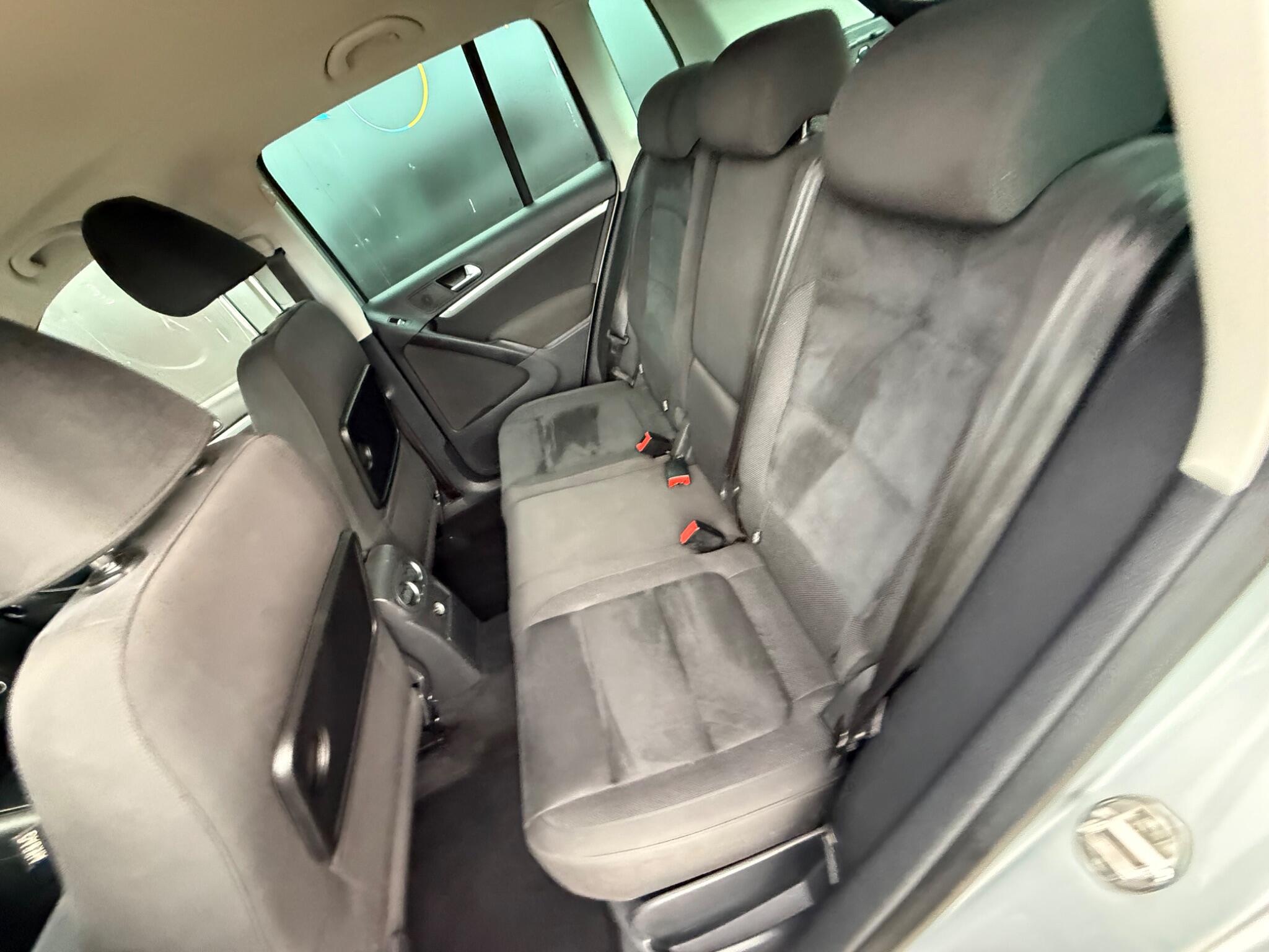 Volkswagen Tiguan view 25