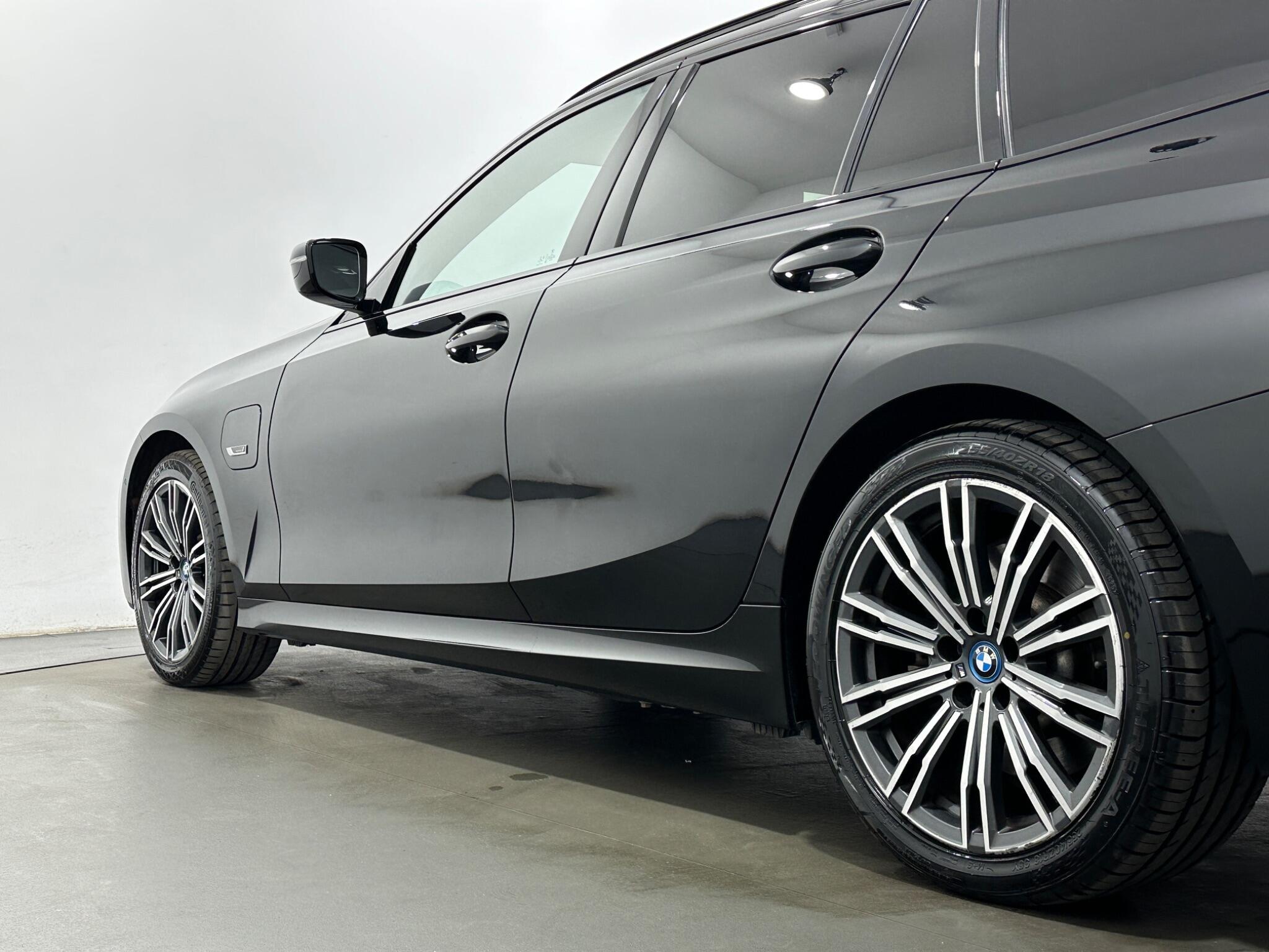BMW 3 Series view 51