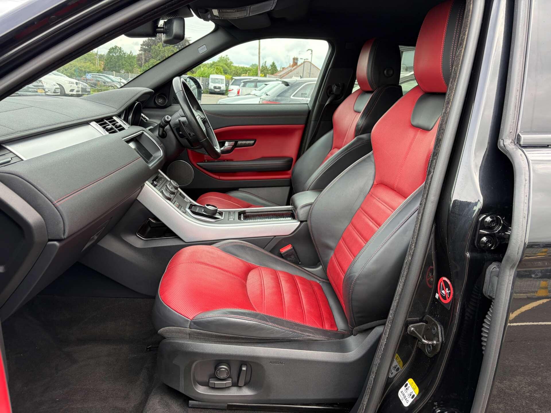 Land Rover Range Rover Evoque view 15