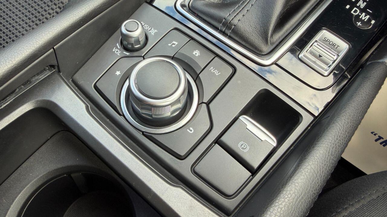 Mazda Mazda3 view 29