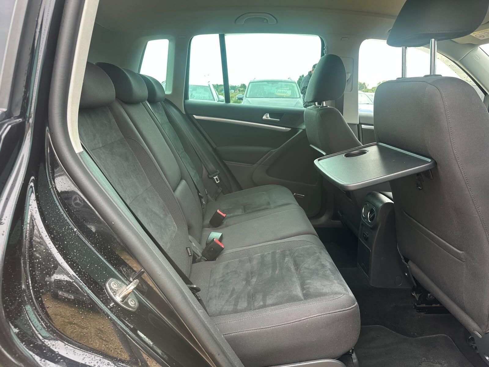 Volkswagen Tiguan view 9