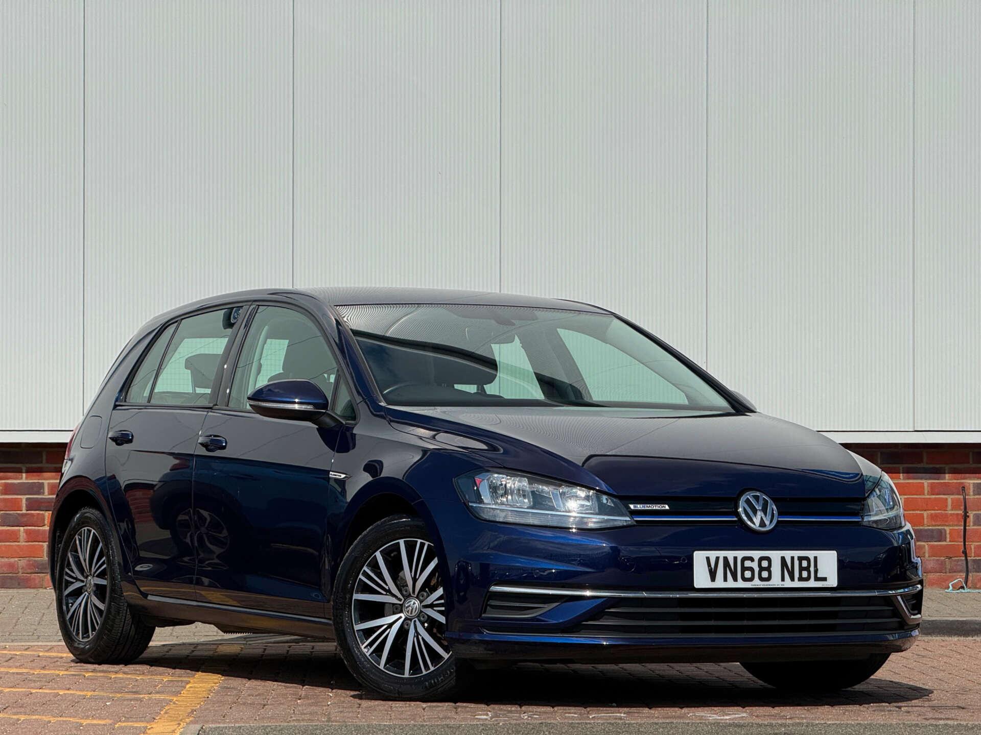 Volkswagen Golf view 6