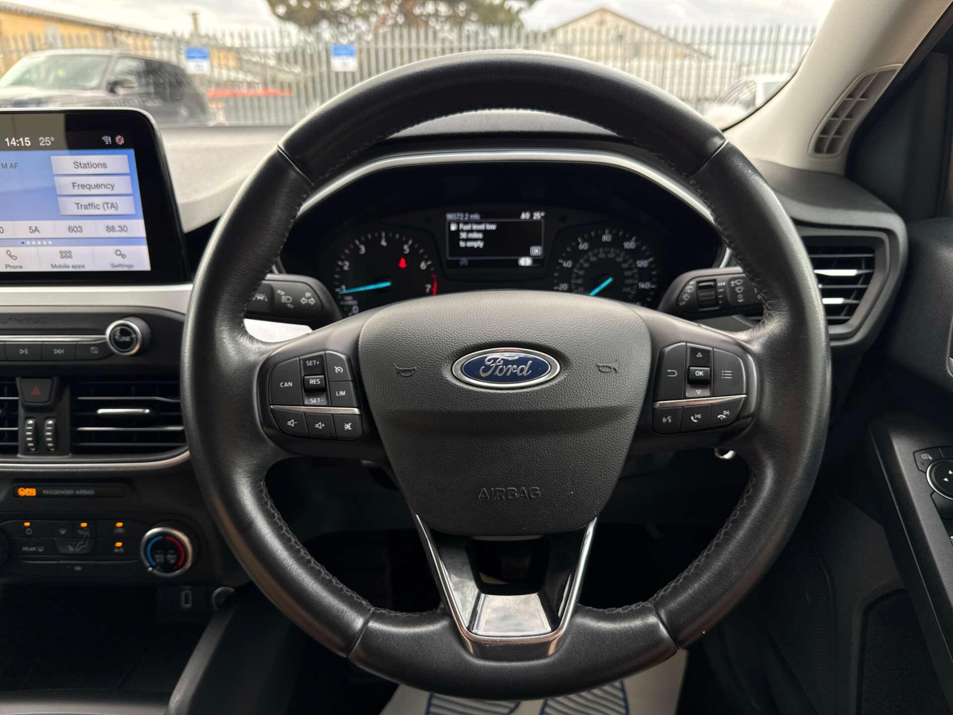 Ford Focus view 46