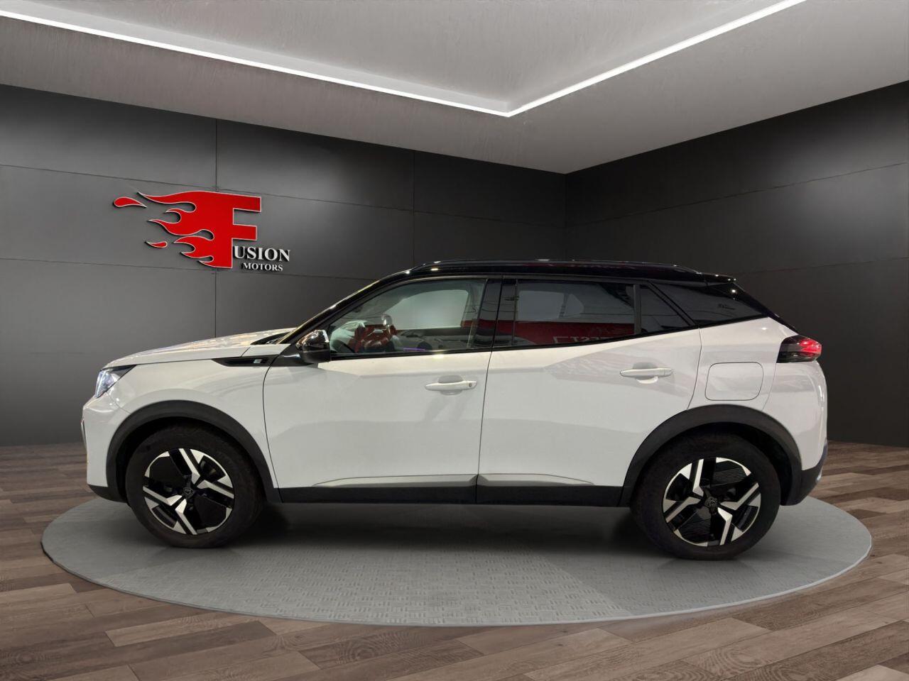 Peugeot E-2008 view 3