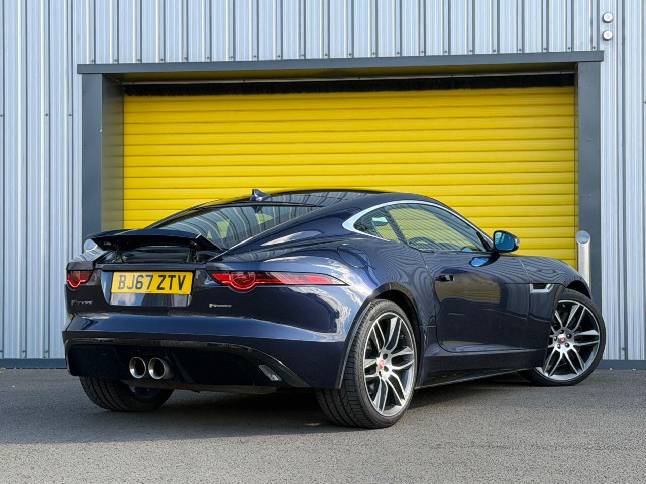 Jaguar F-Type view 7