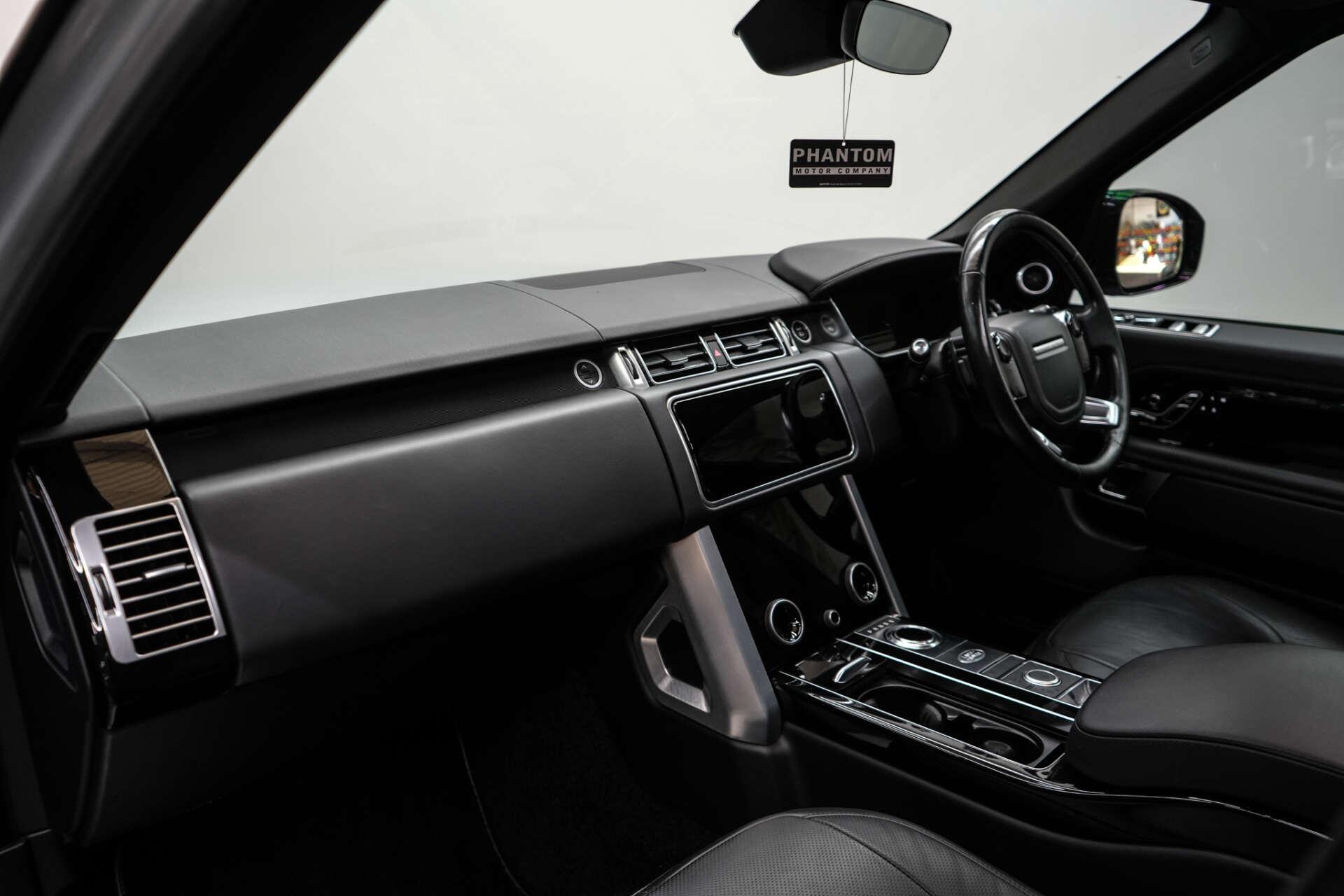 Land Rover Range Rover view 18