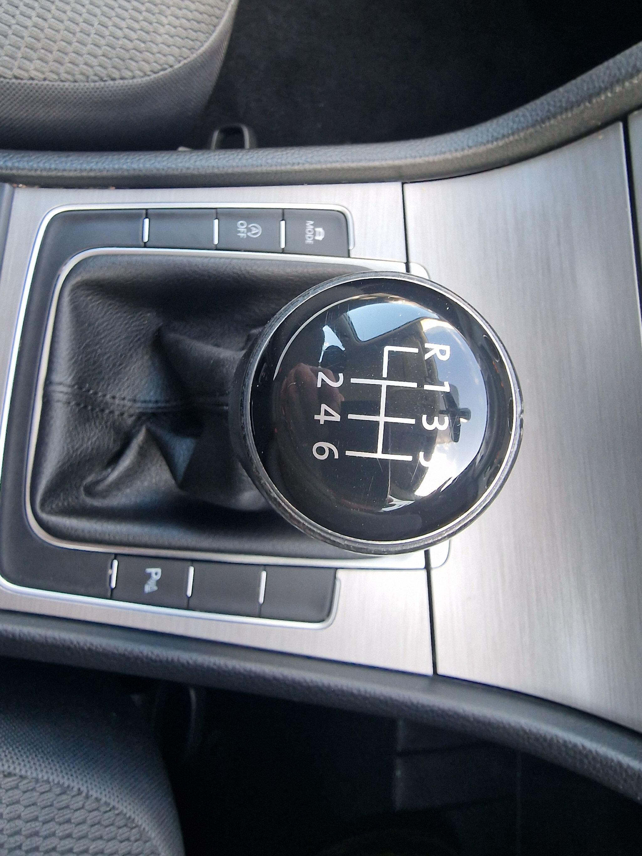 Volkswagen Golf view 50