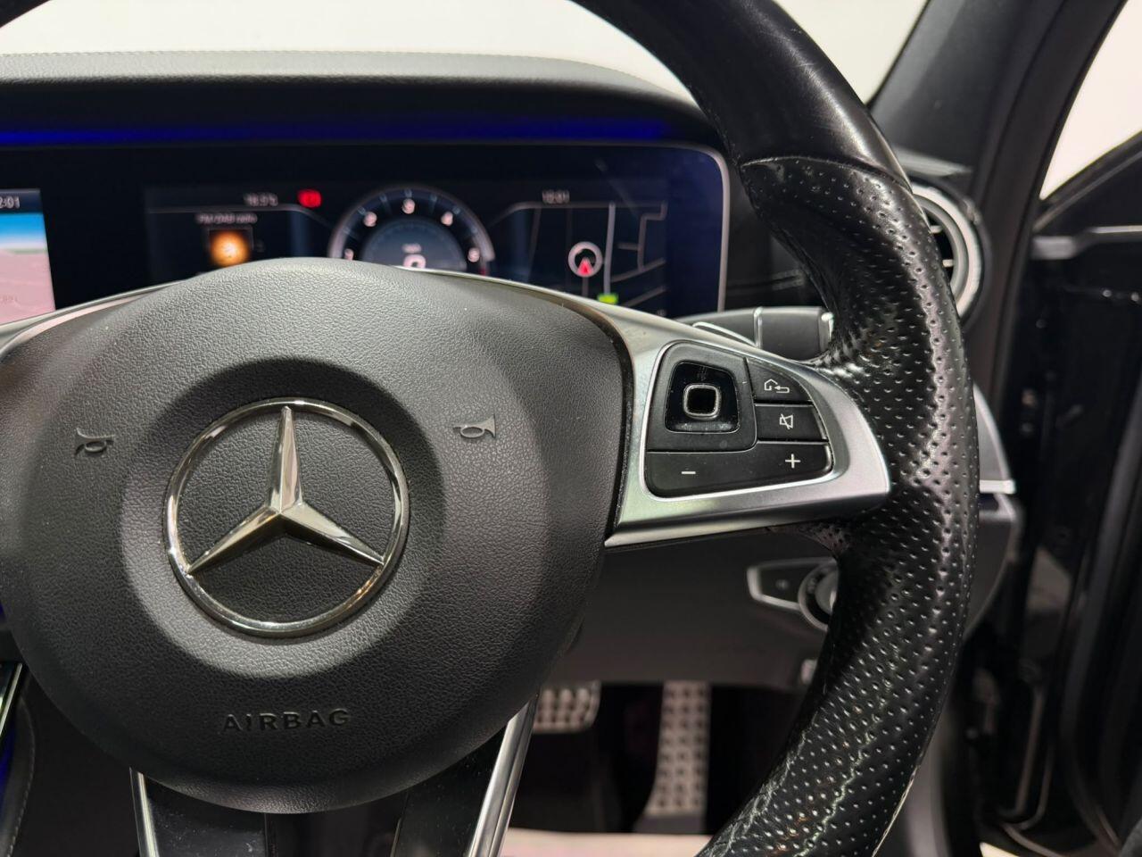 Mercedes-Benz E-Class view 24