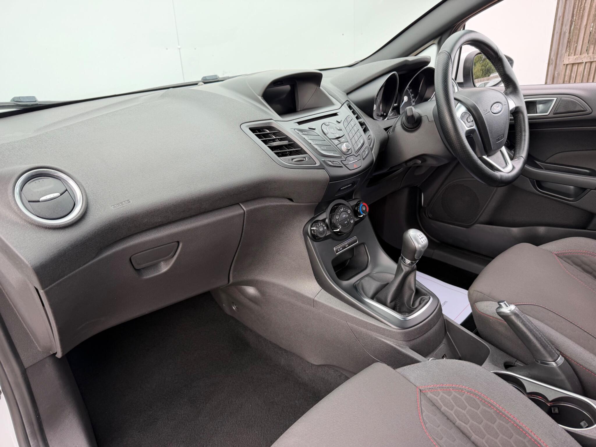 Ford Fiesta view 20