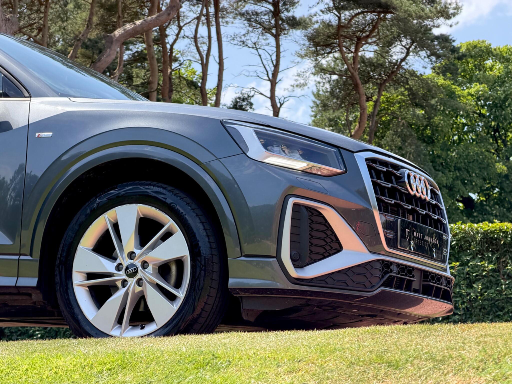Audi Q2 view 27