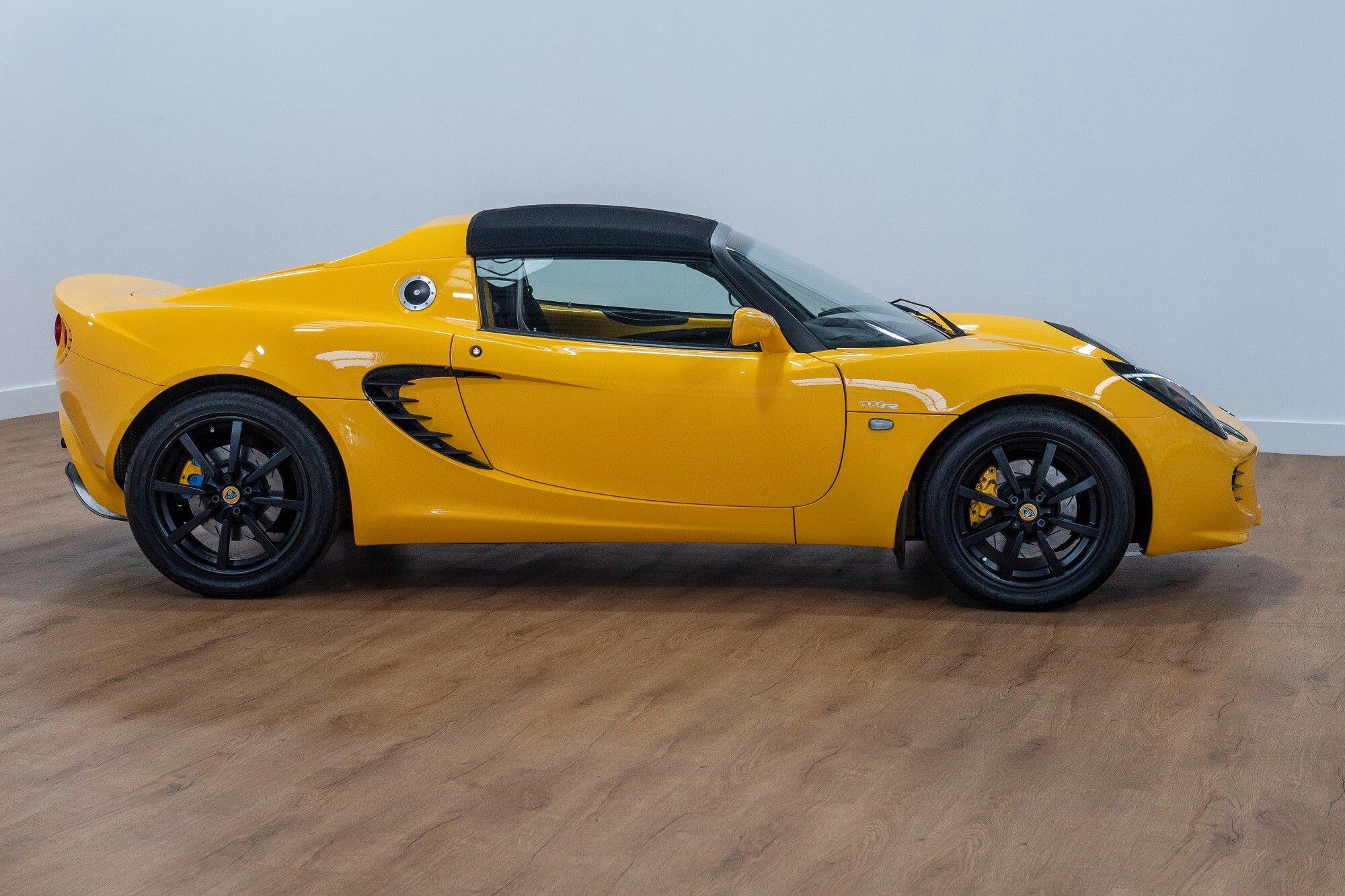 Lotus Elise view 2