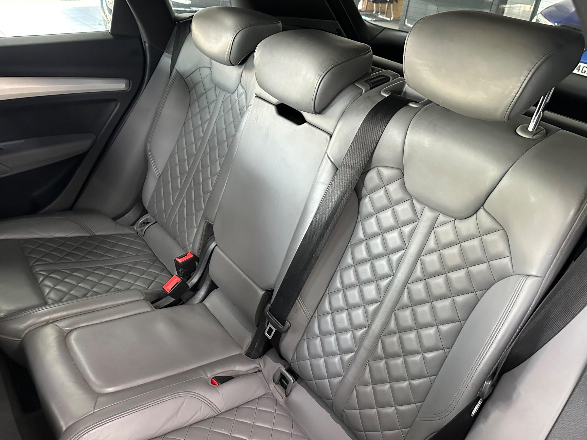 Audi Q5 view 40