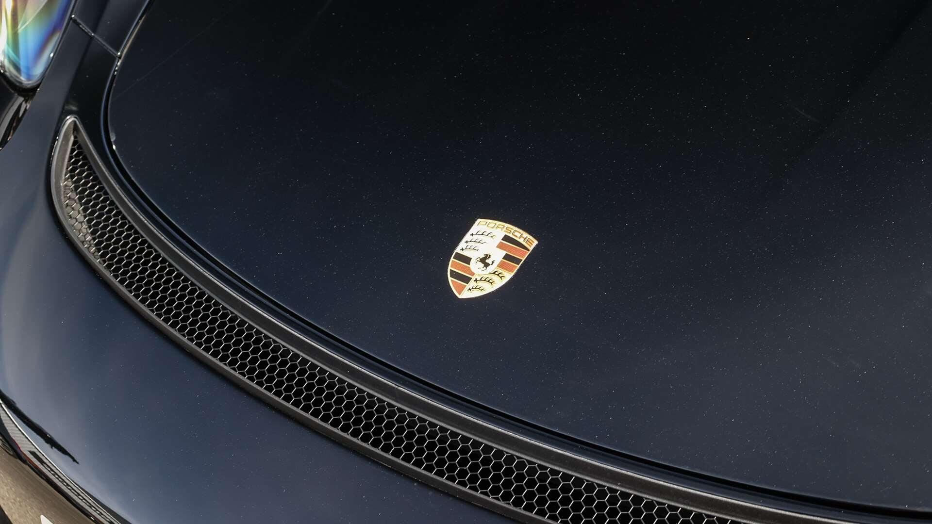 Porsche Cayman view 25