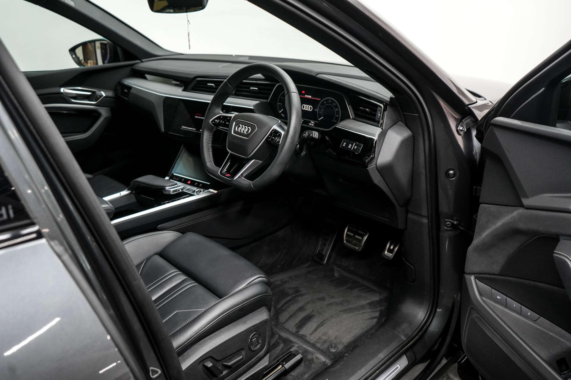 Audi Q8 E-Tron view 13