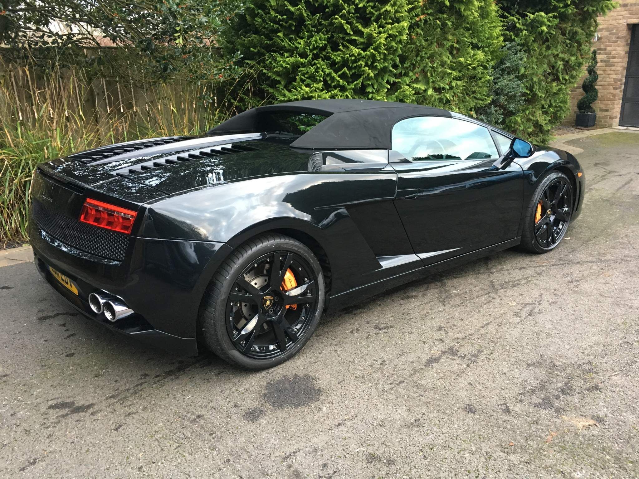 Lamborghini Gallardo view 17
