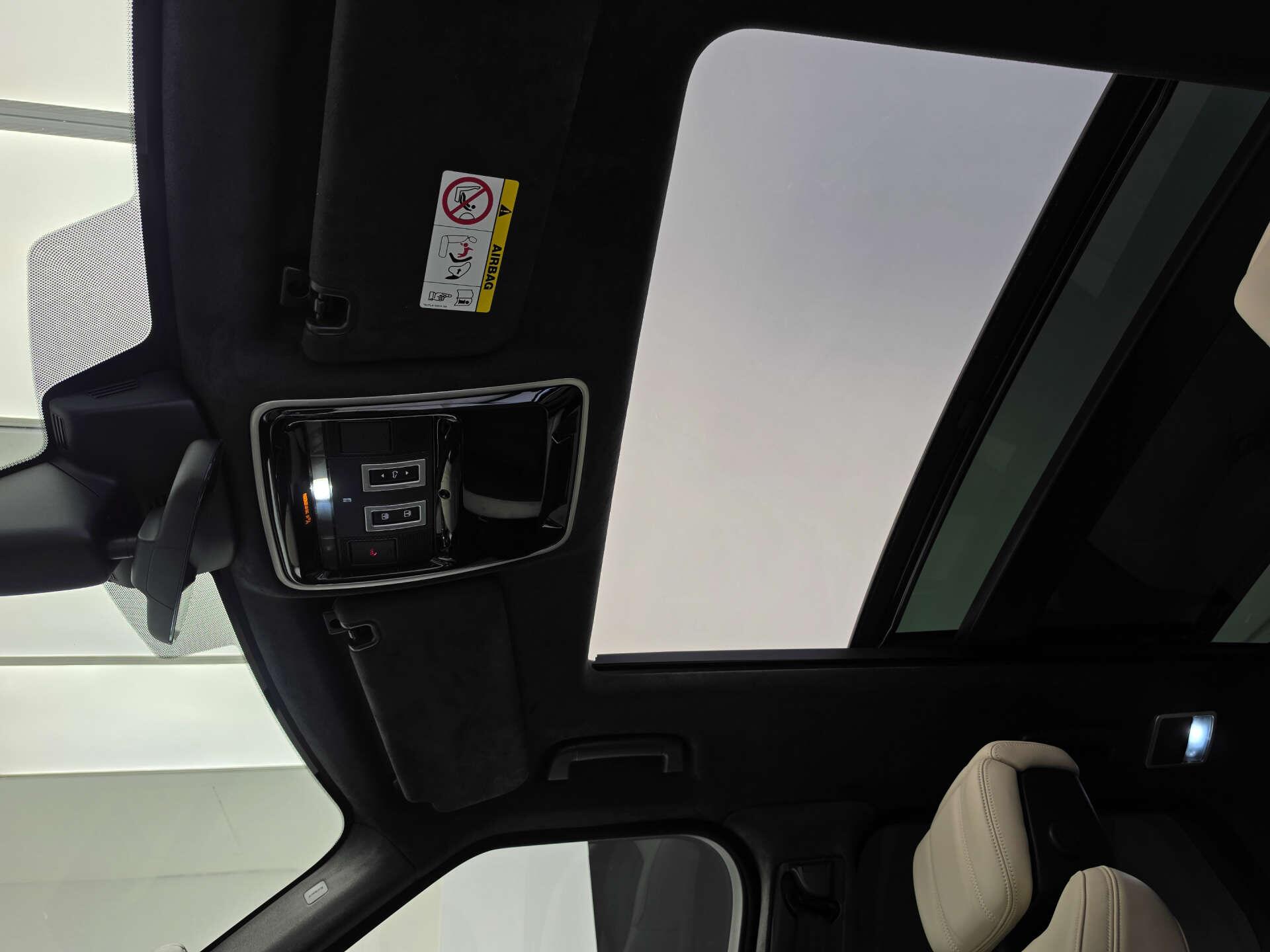 Land Rover Range Rover Sport view 14