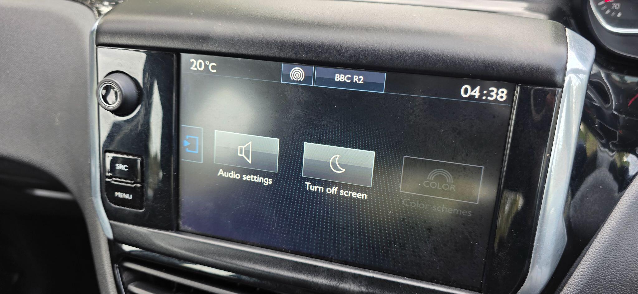 Peugeot 208 view 32