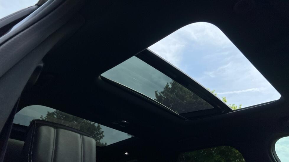 Land Rover Discovery view 33