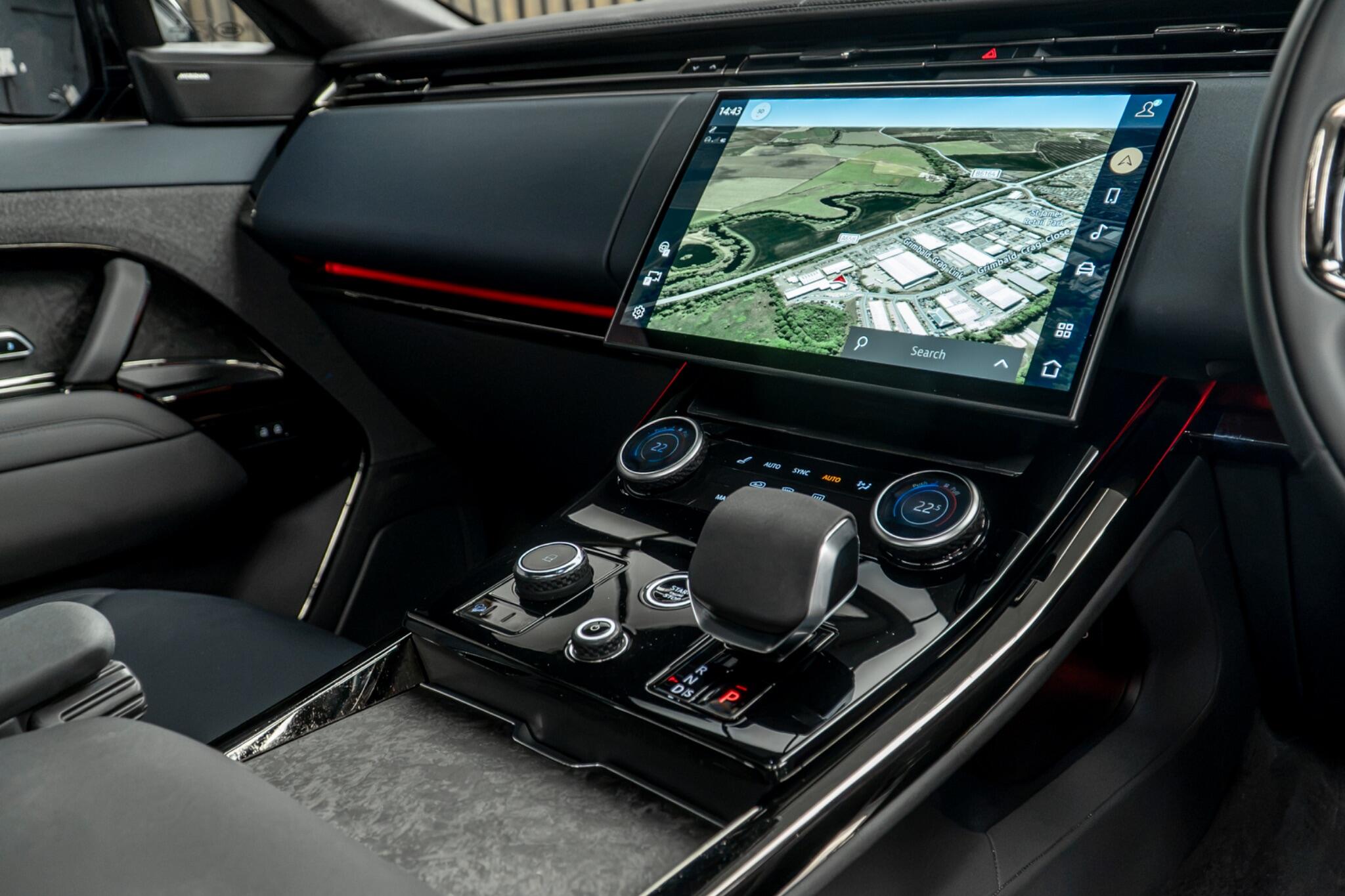 Land Rover Range Rover Sport view 24