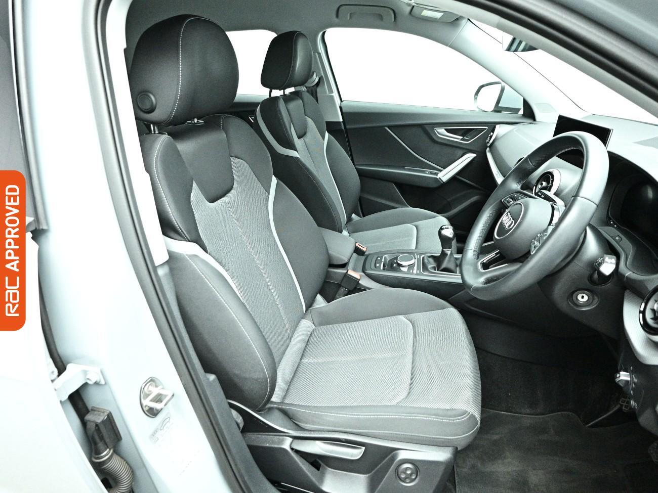 Audi Q2 view 12