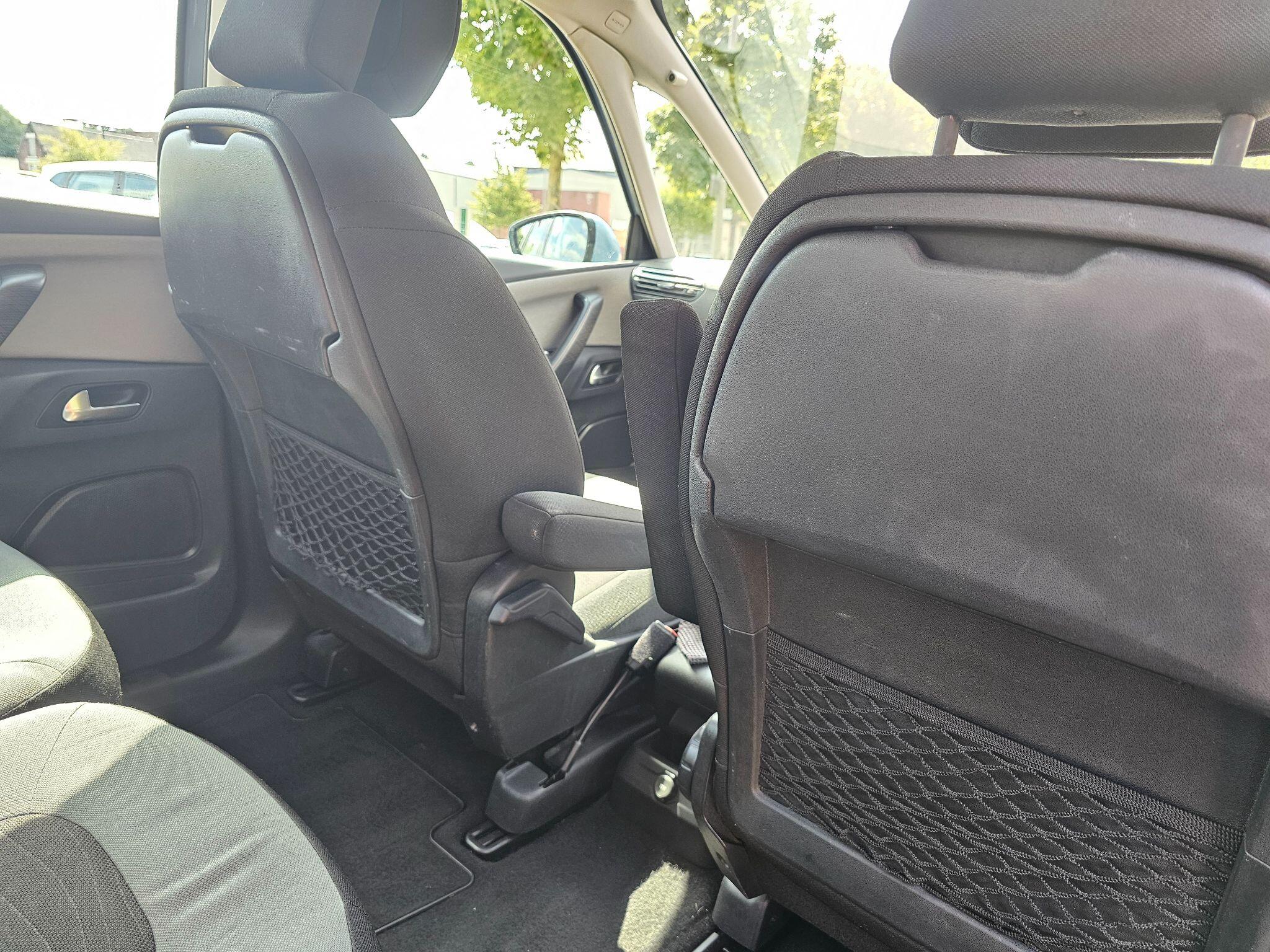 Citroen Grand C4 Picasso view 26