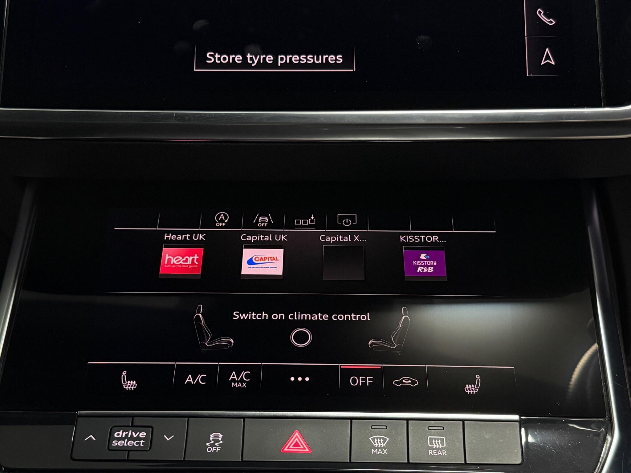 Audi A6 view 32