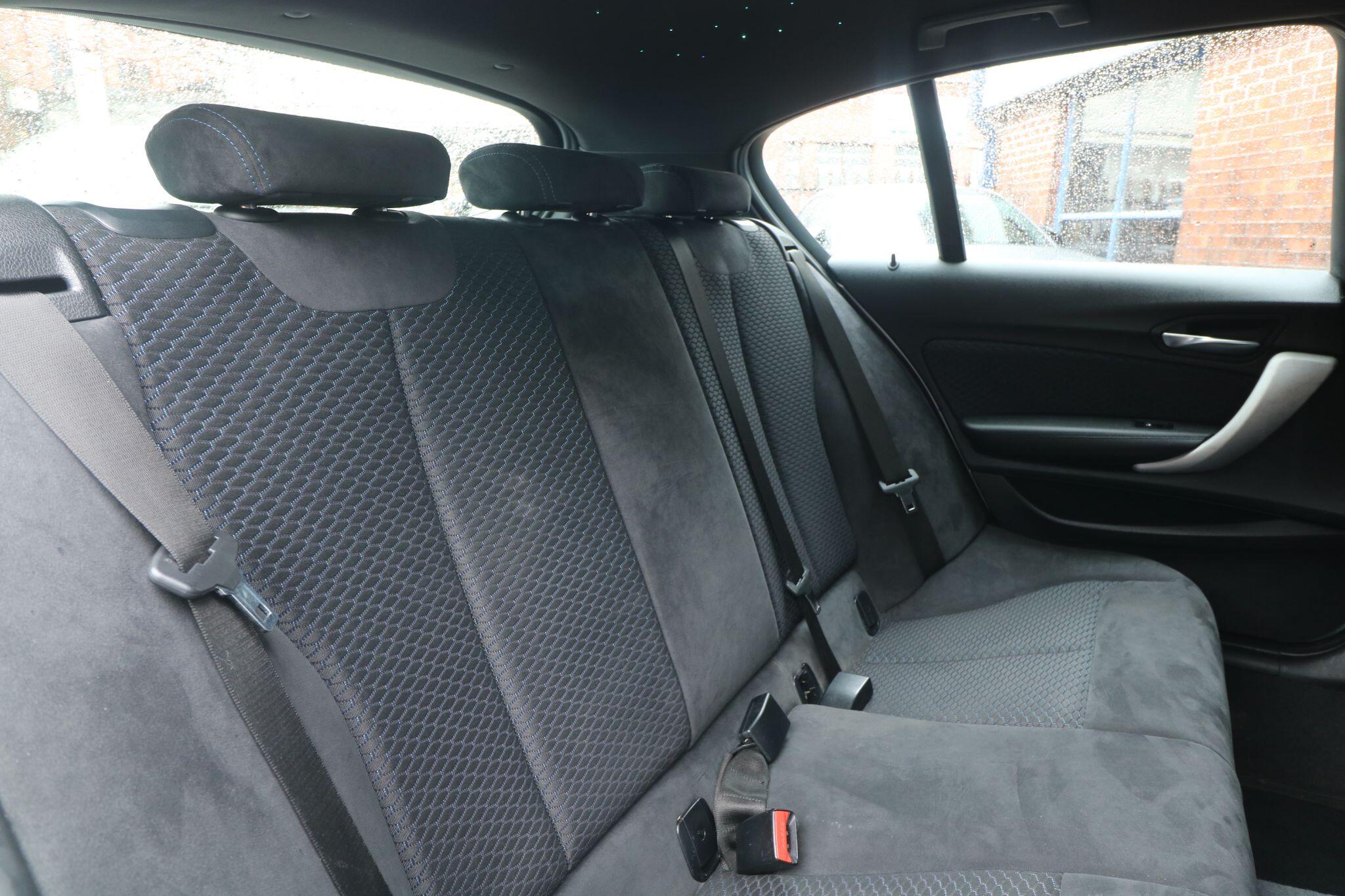 BMW 1 Series view 14