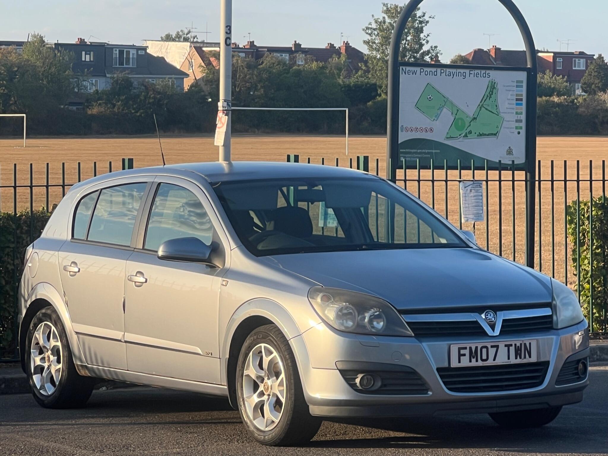 Vauxhall Astra view 2
