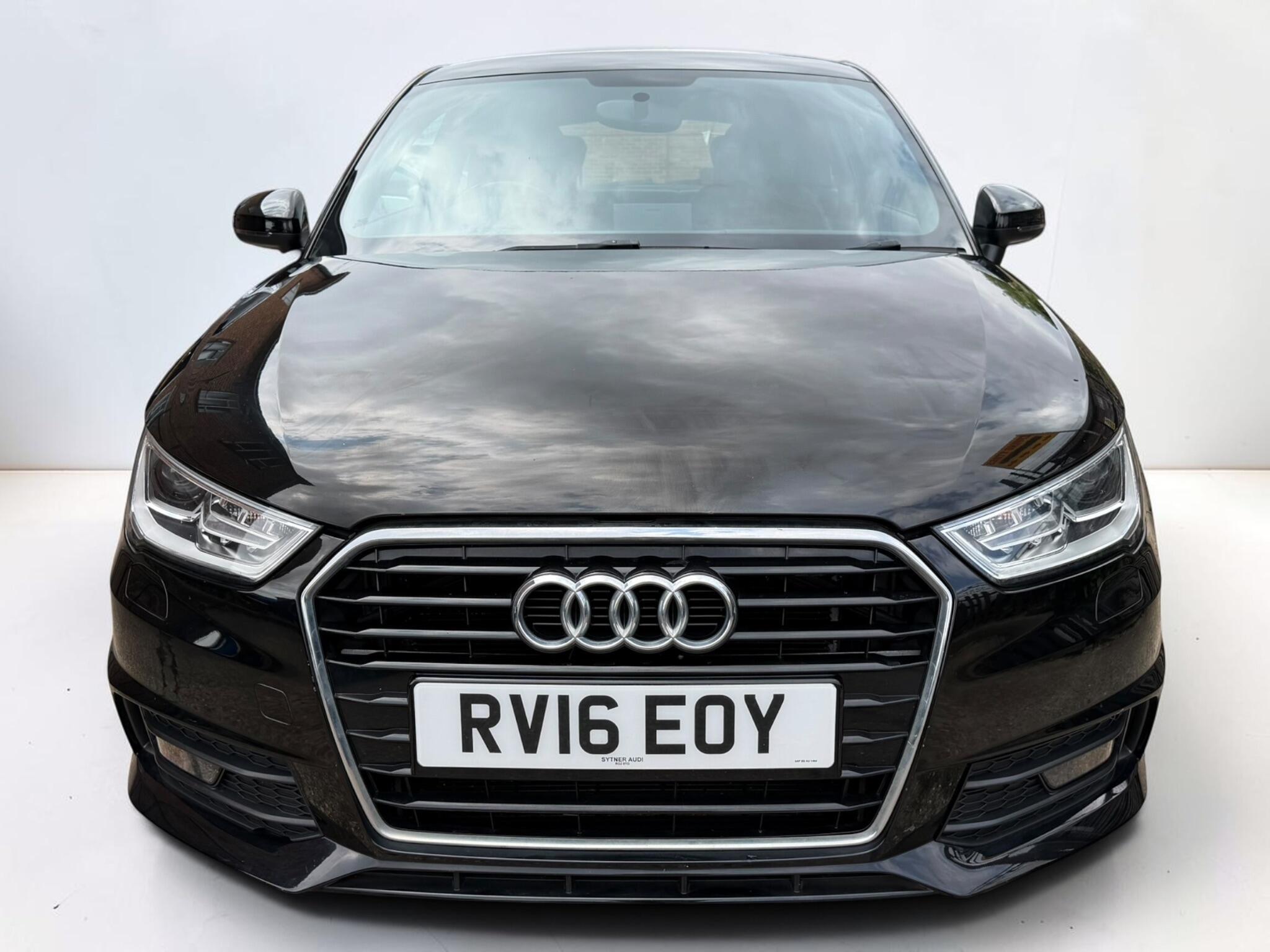 Audi A1 view 2