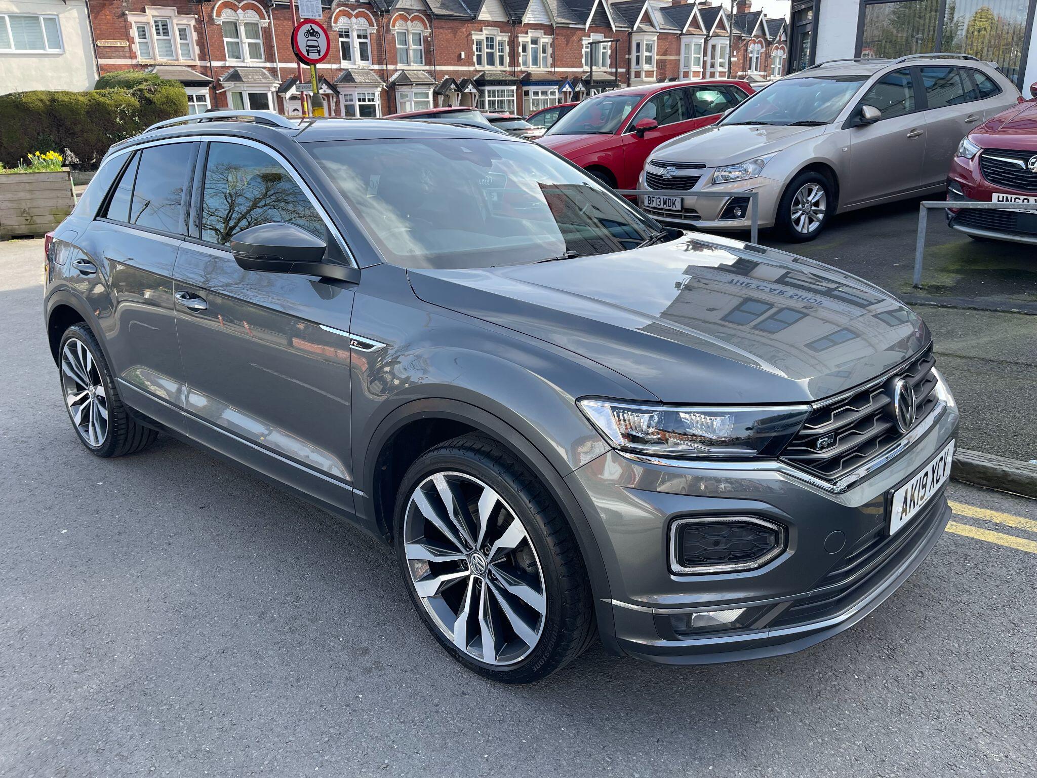 Volkswagen T-Roc view 4