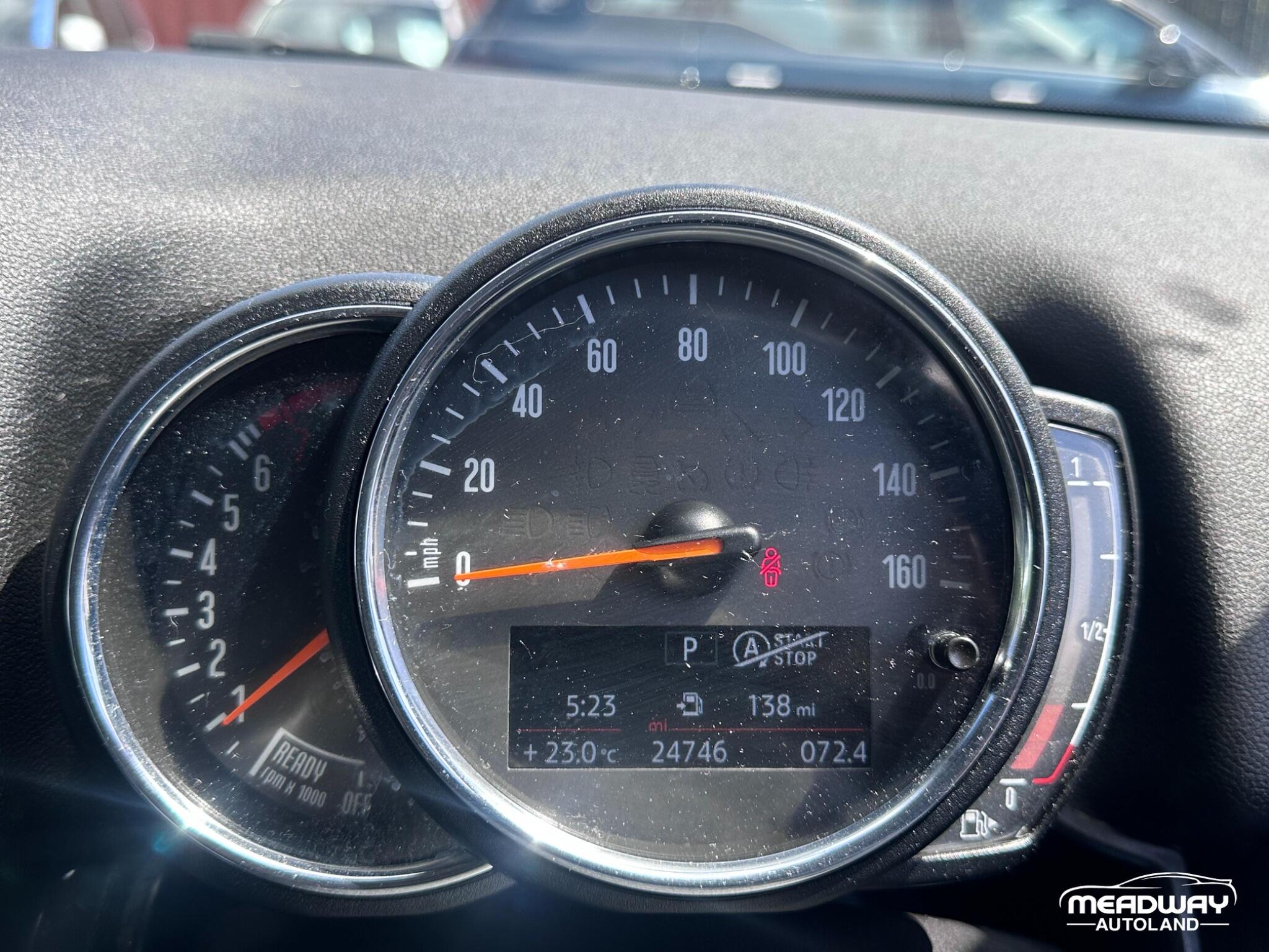 Mini Countryman view 35