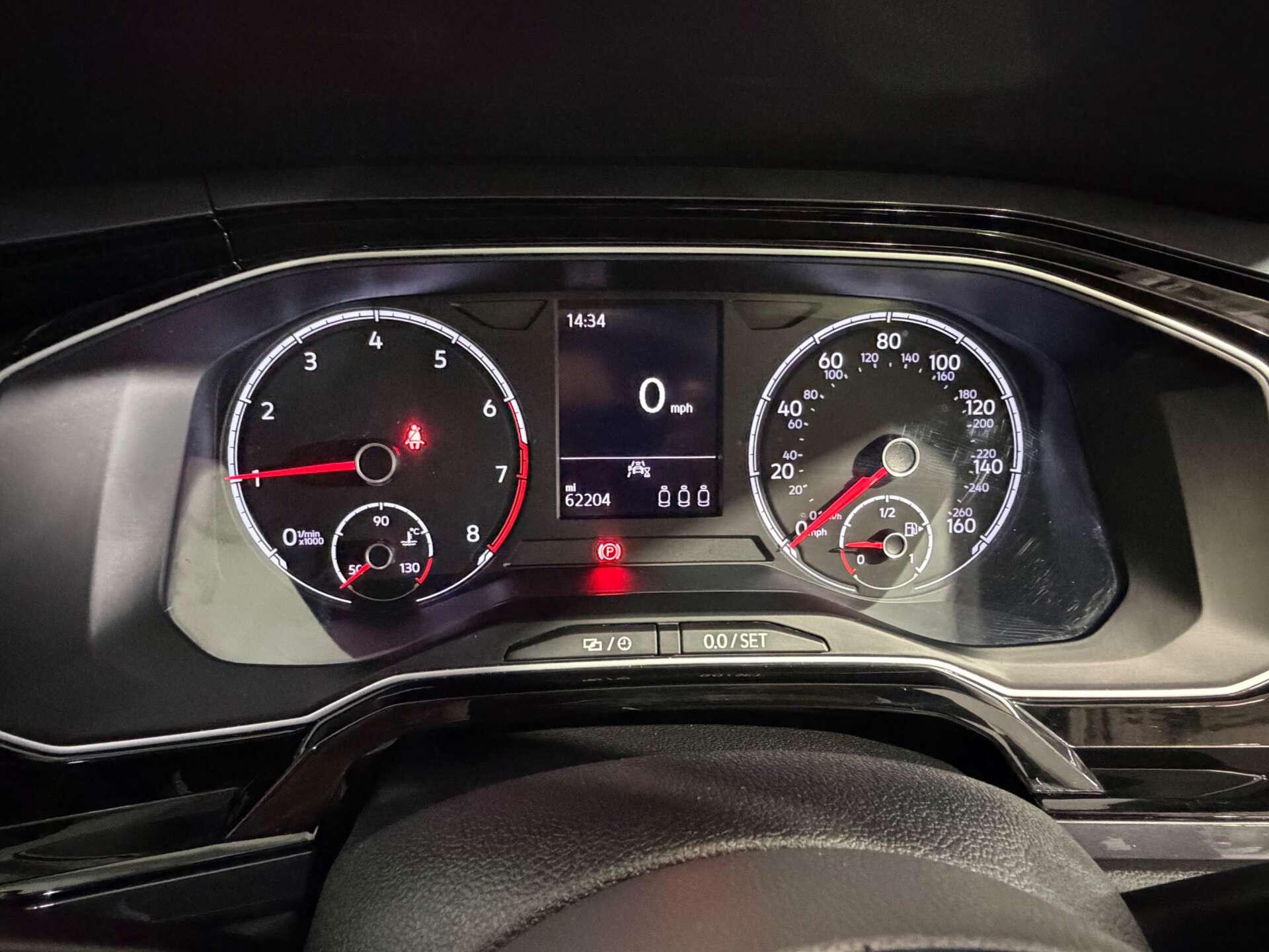 Volkswagen Polo view 22