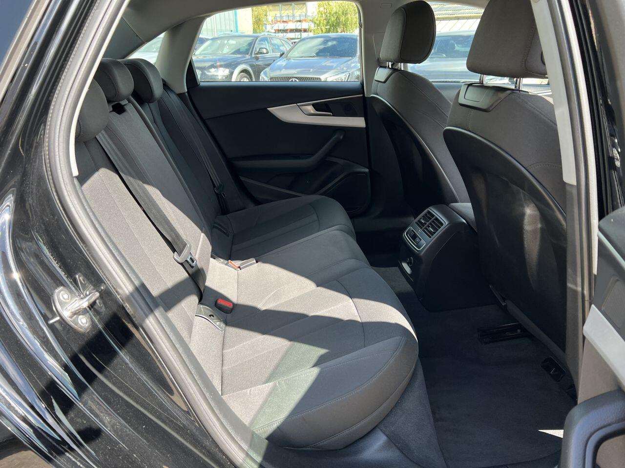 Audi A4 view 17