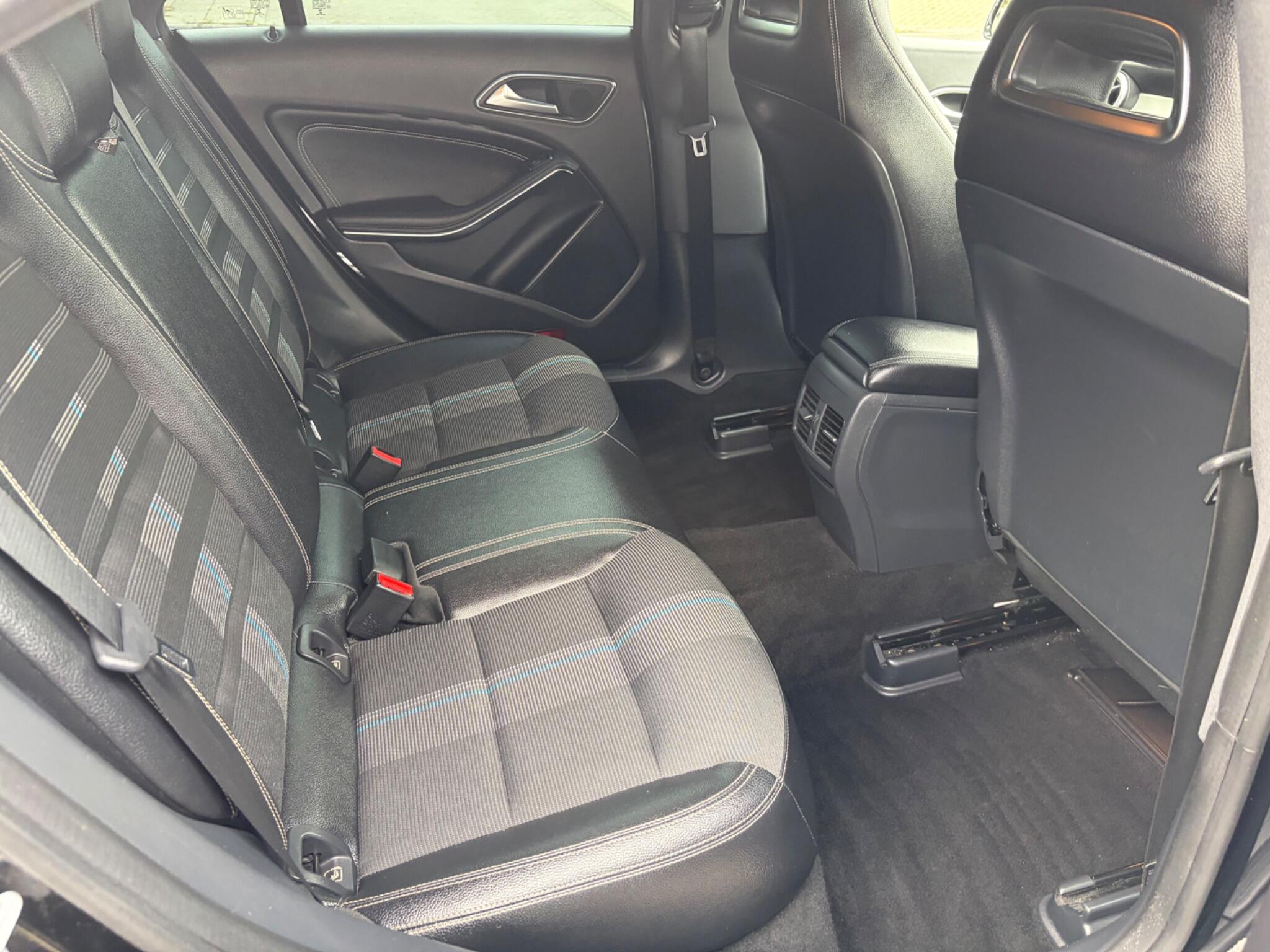 Mercedes-Benz Cla view 58