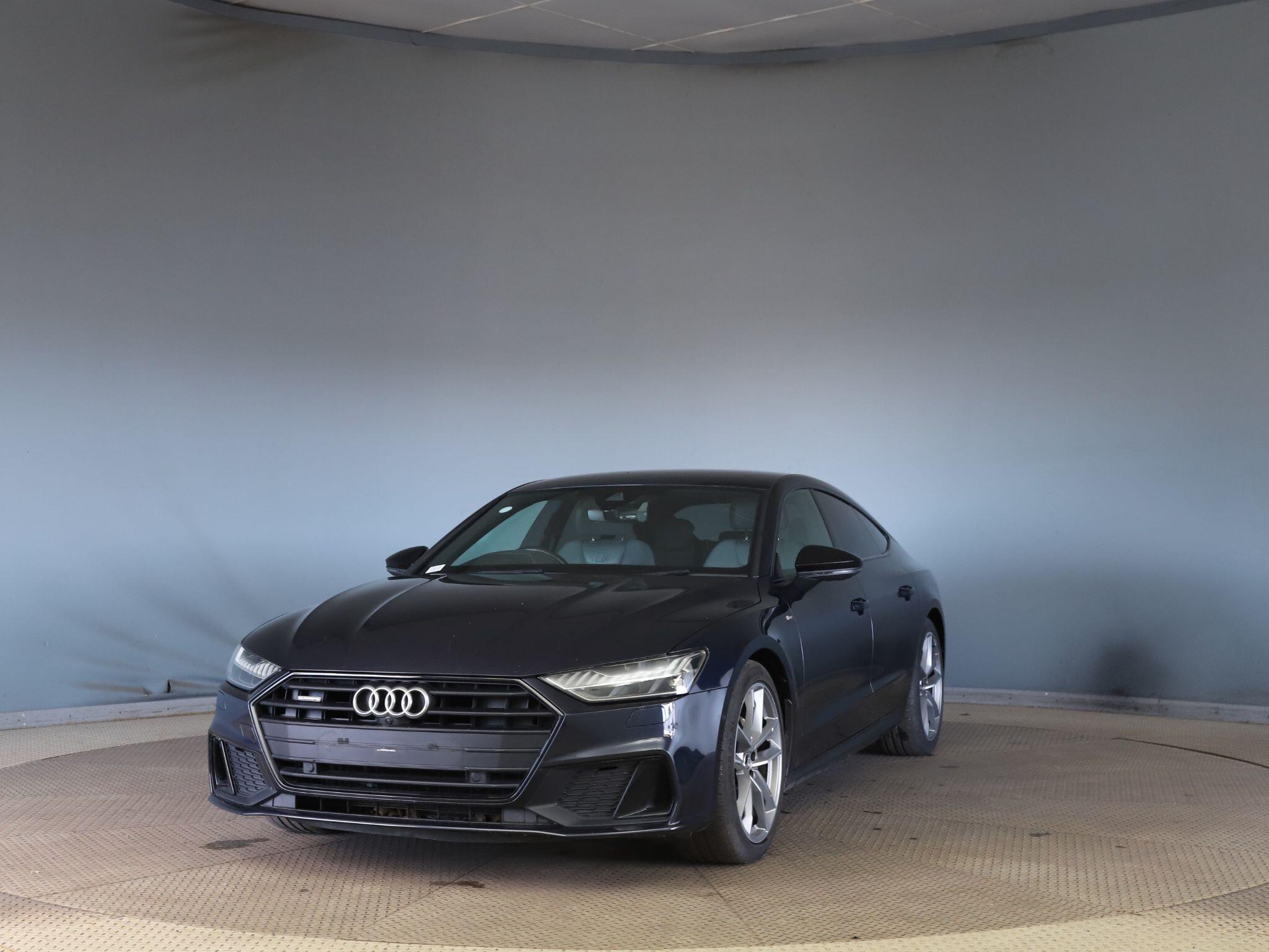 Audi A7 view 3