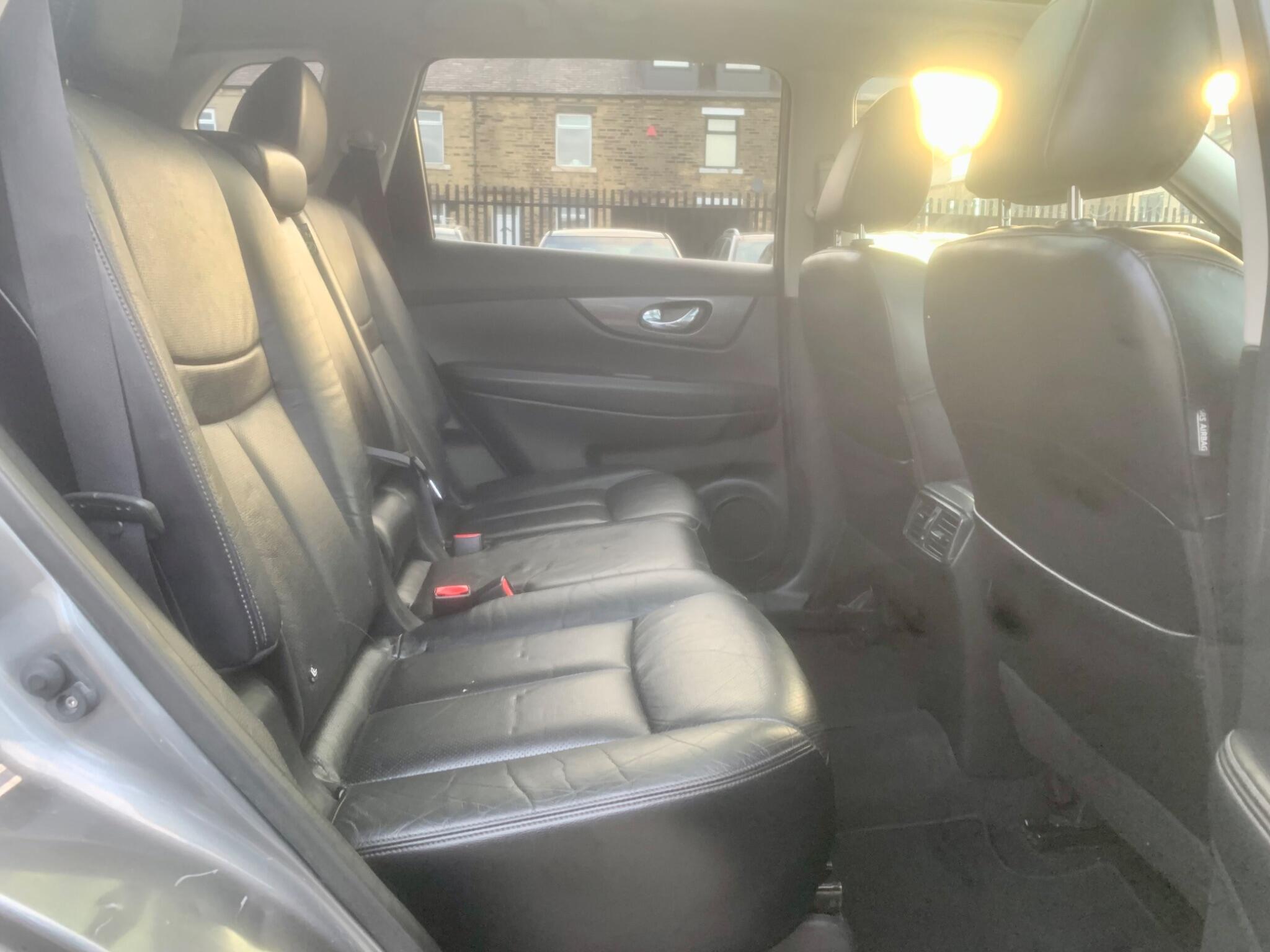 Nissan X-Trail view 45