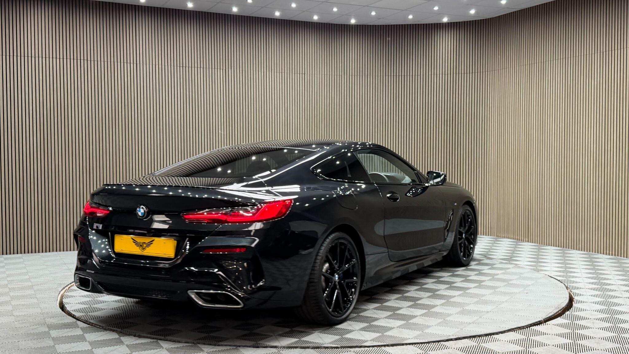 BMW 8 Series view 7