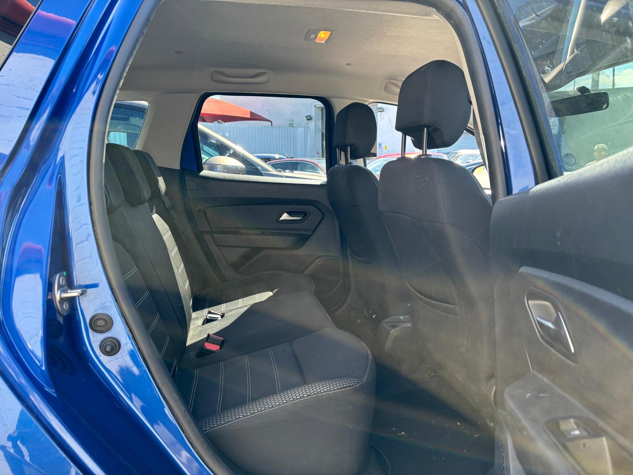 Dacia Duster view 6