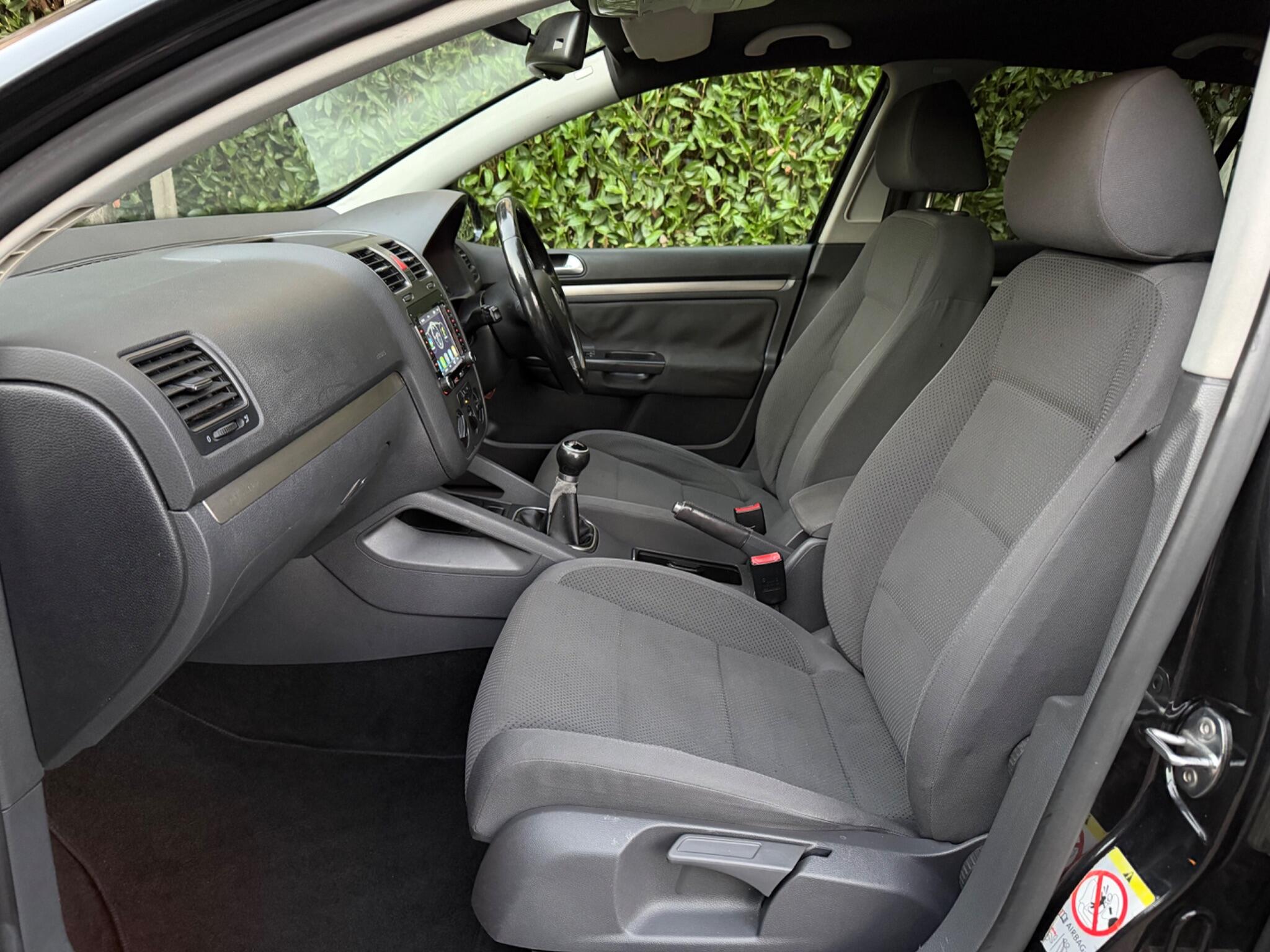 Volkswagen Golf view 29