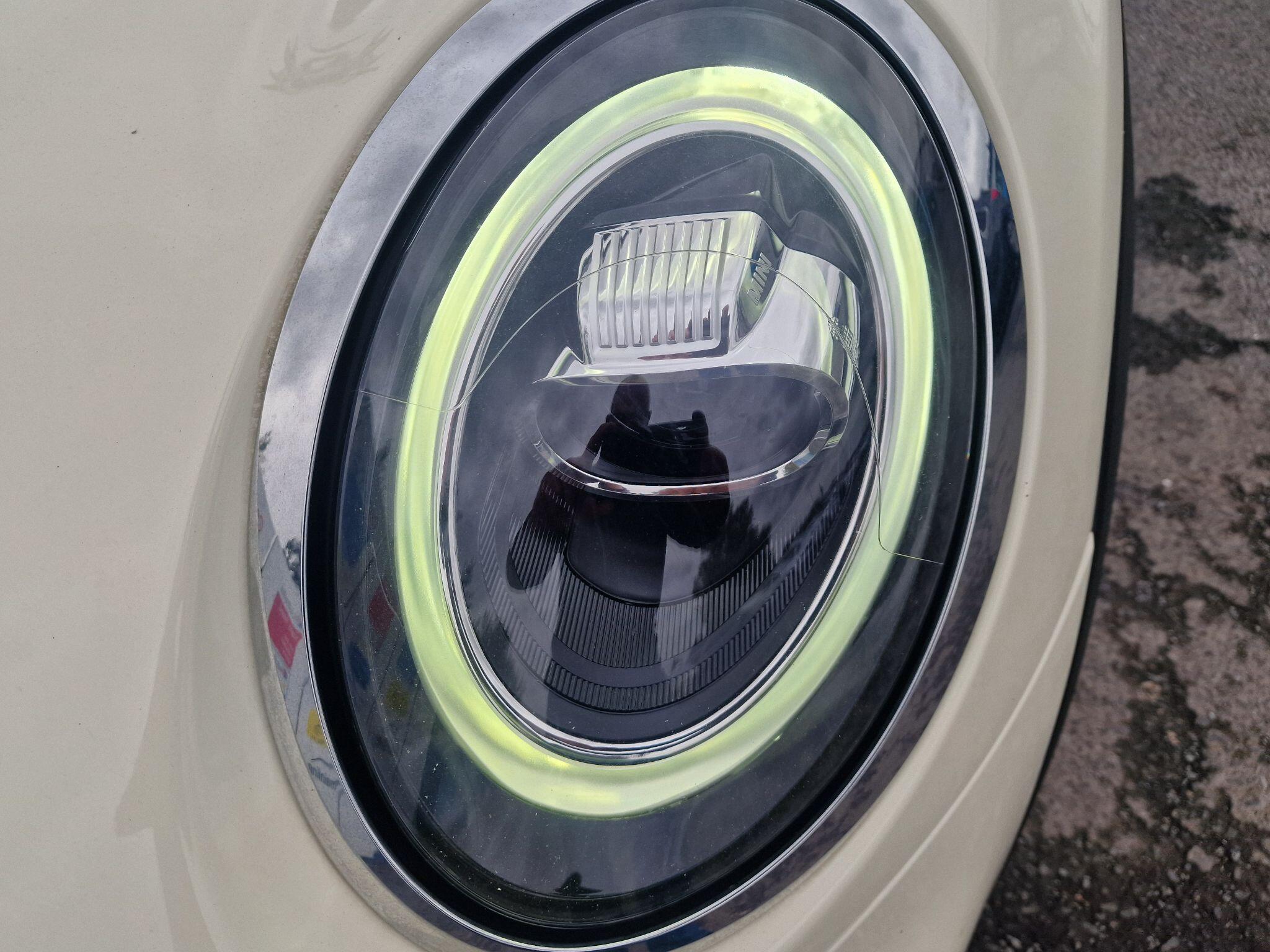MINI Hatch view 9