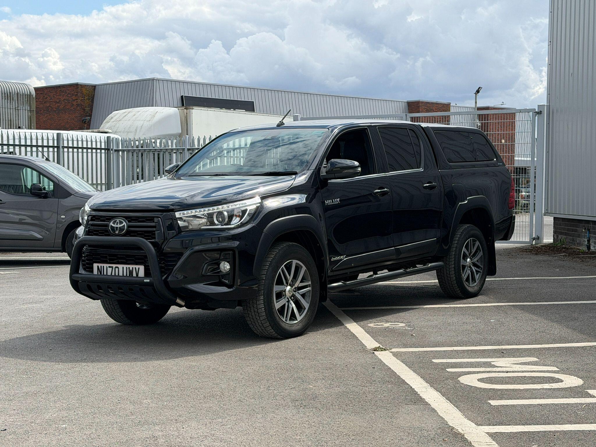 Toyota Hilux view 3