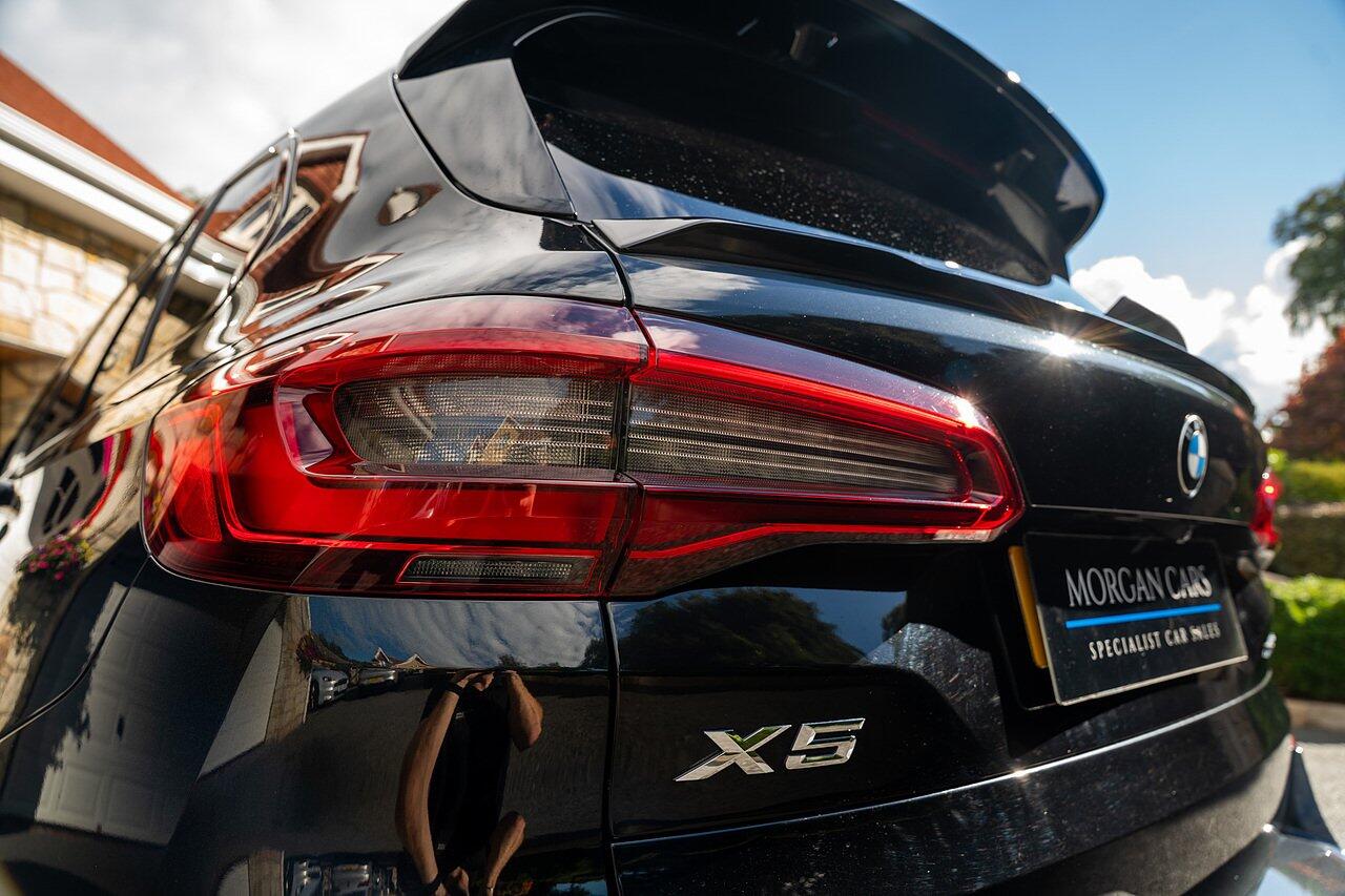BMW X5 view 9