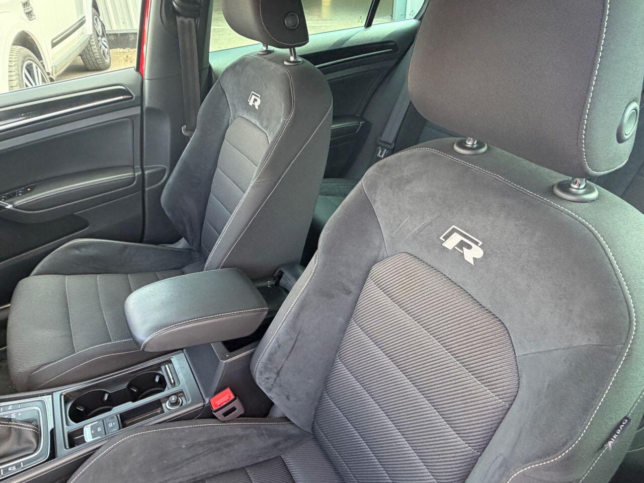 Volkswagen Golf view 7